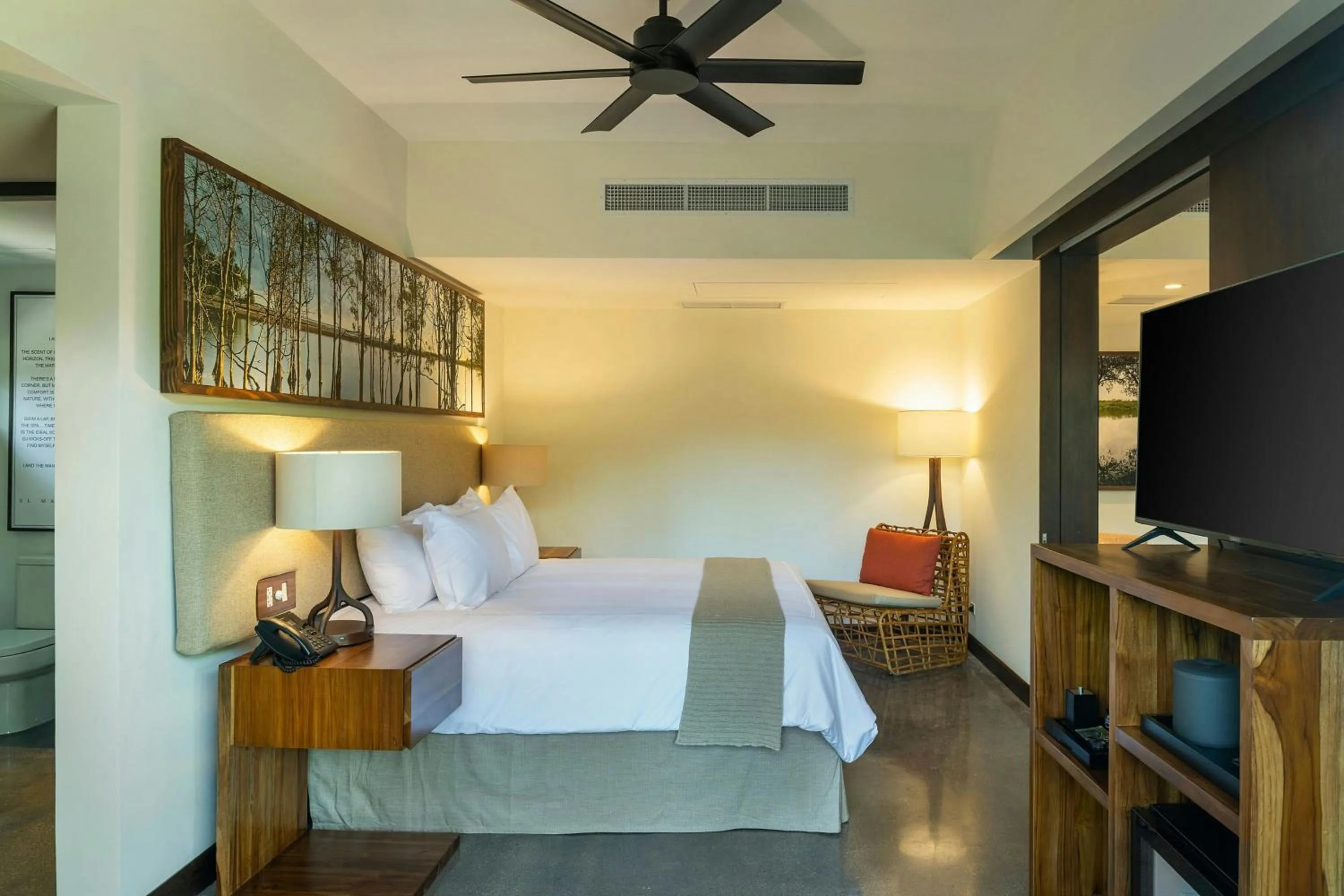 Photo of the whole room, Bed in El Mangroove Papagayo, Autograph Collection