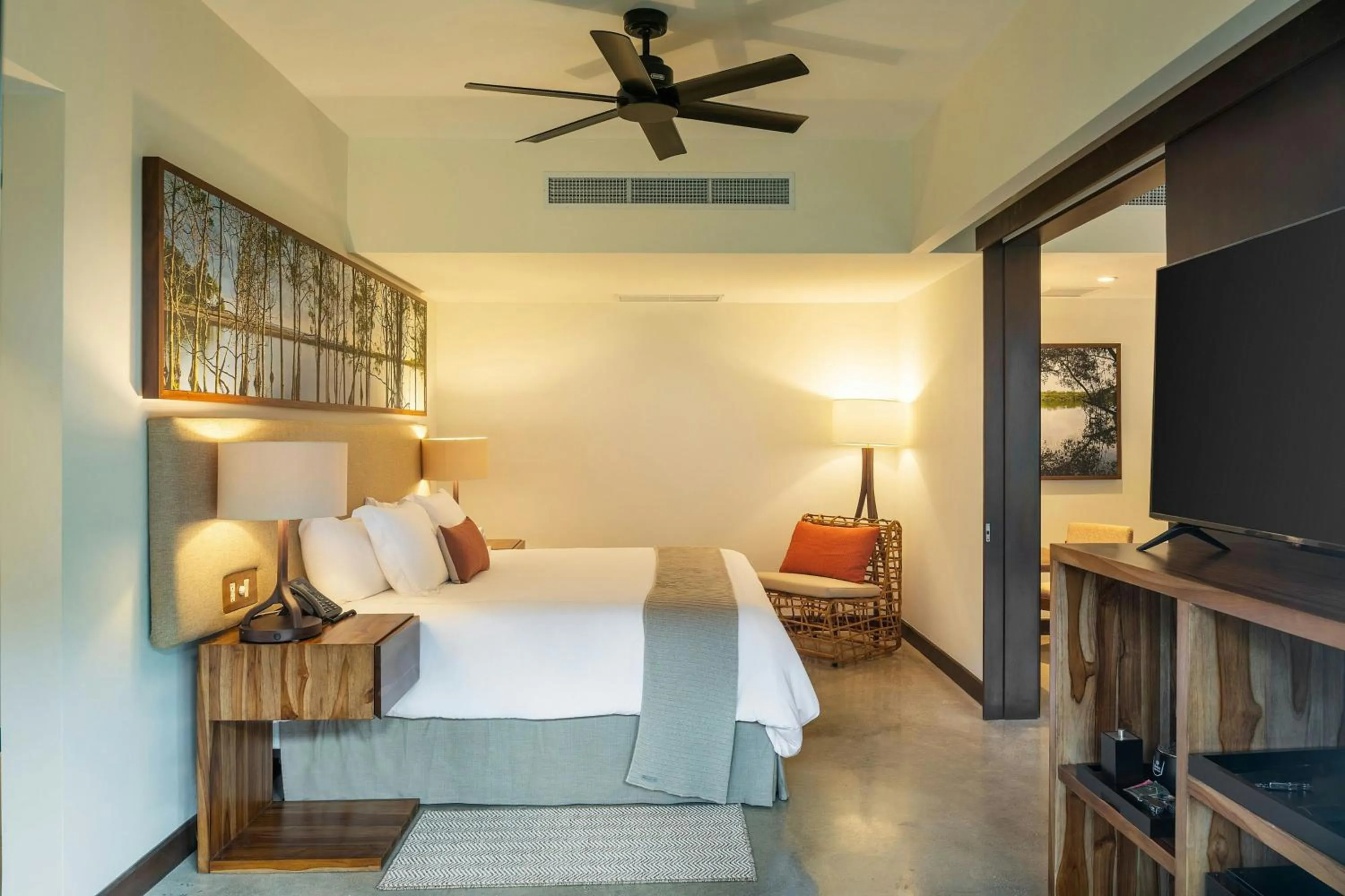 Photo of the whole room, Bed in El Mangroove Papagayo, Autograph Collection