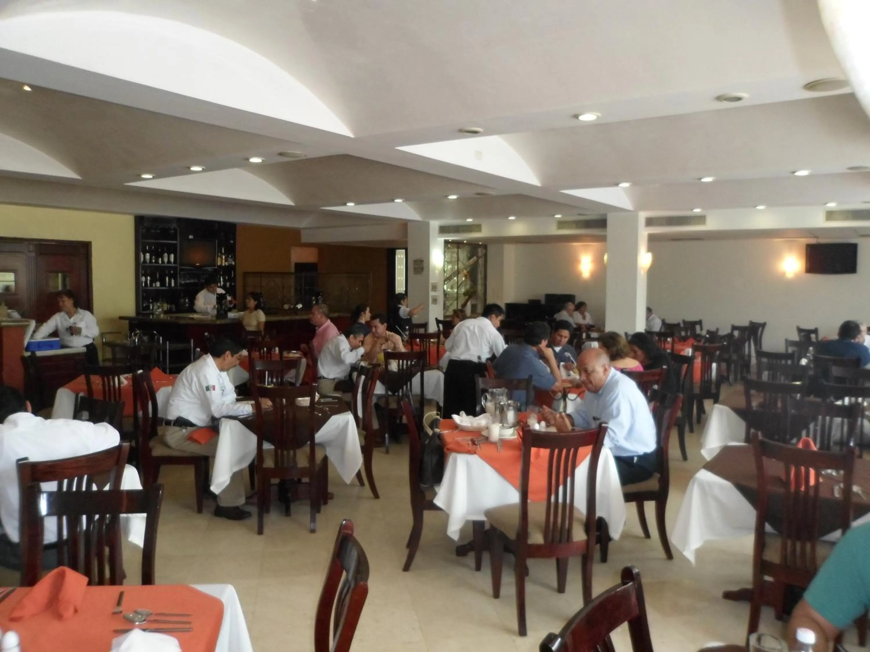 Restaurant/places to eat in Hotel Poza Rica Inn