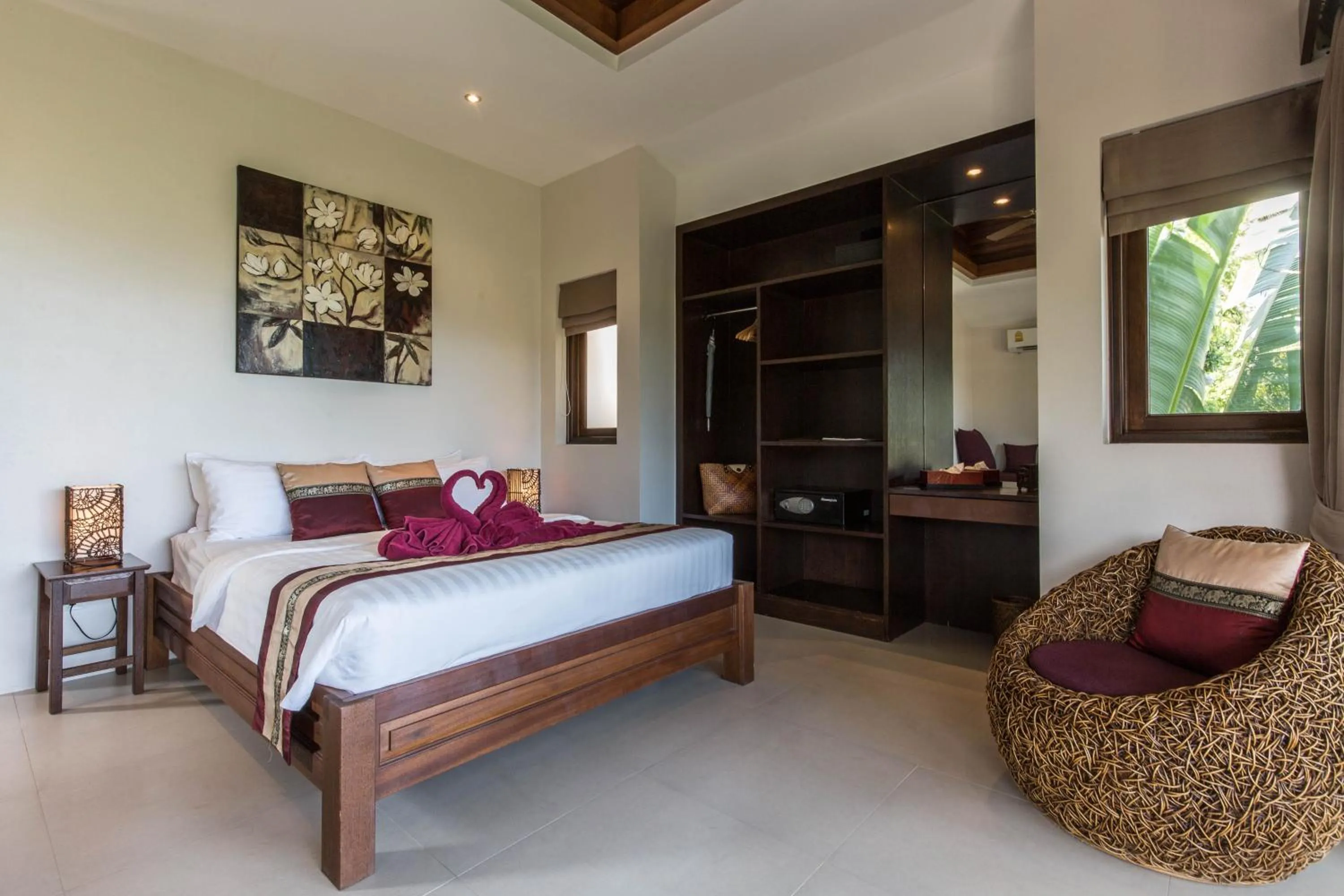 Photo of the whole room, Bed in Koh Phangan Pavilions Serviced Apartments