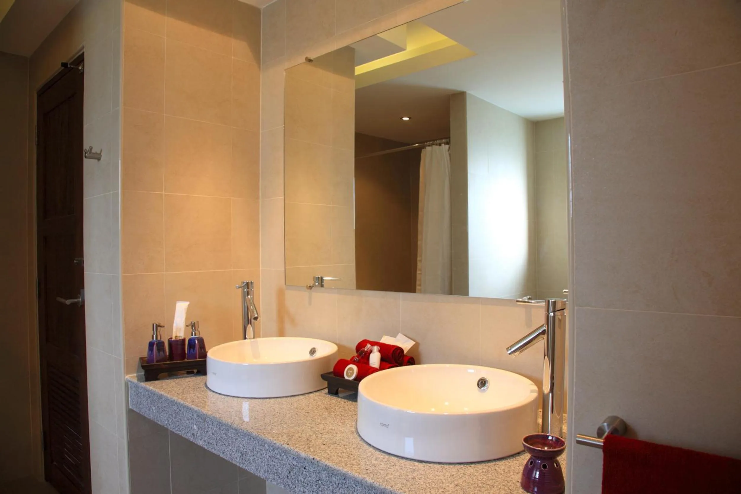 Bathroom in Koh Phangan Pavilions Serviced Apartments