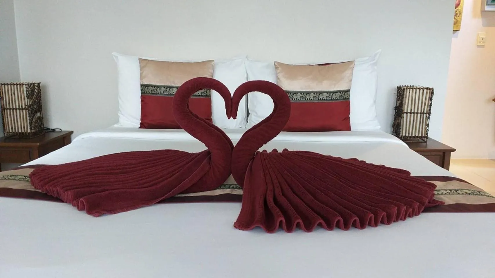 Breakfast, Bed in Koh Phangan Pavilions Serviced Apartments