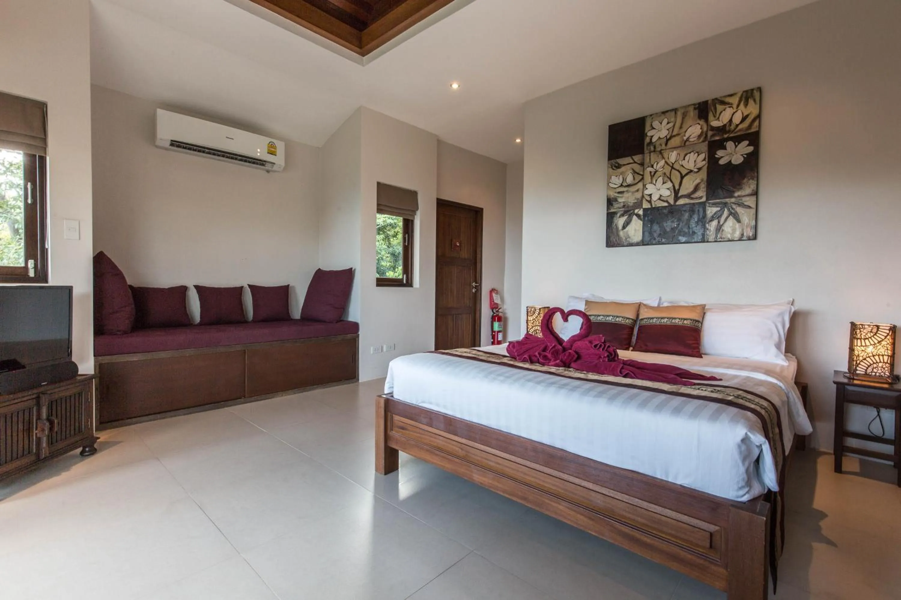 Bed in Koh Phangan Pavilions Serviced Apartments