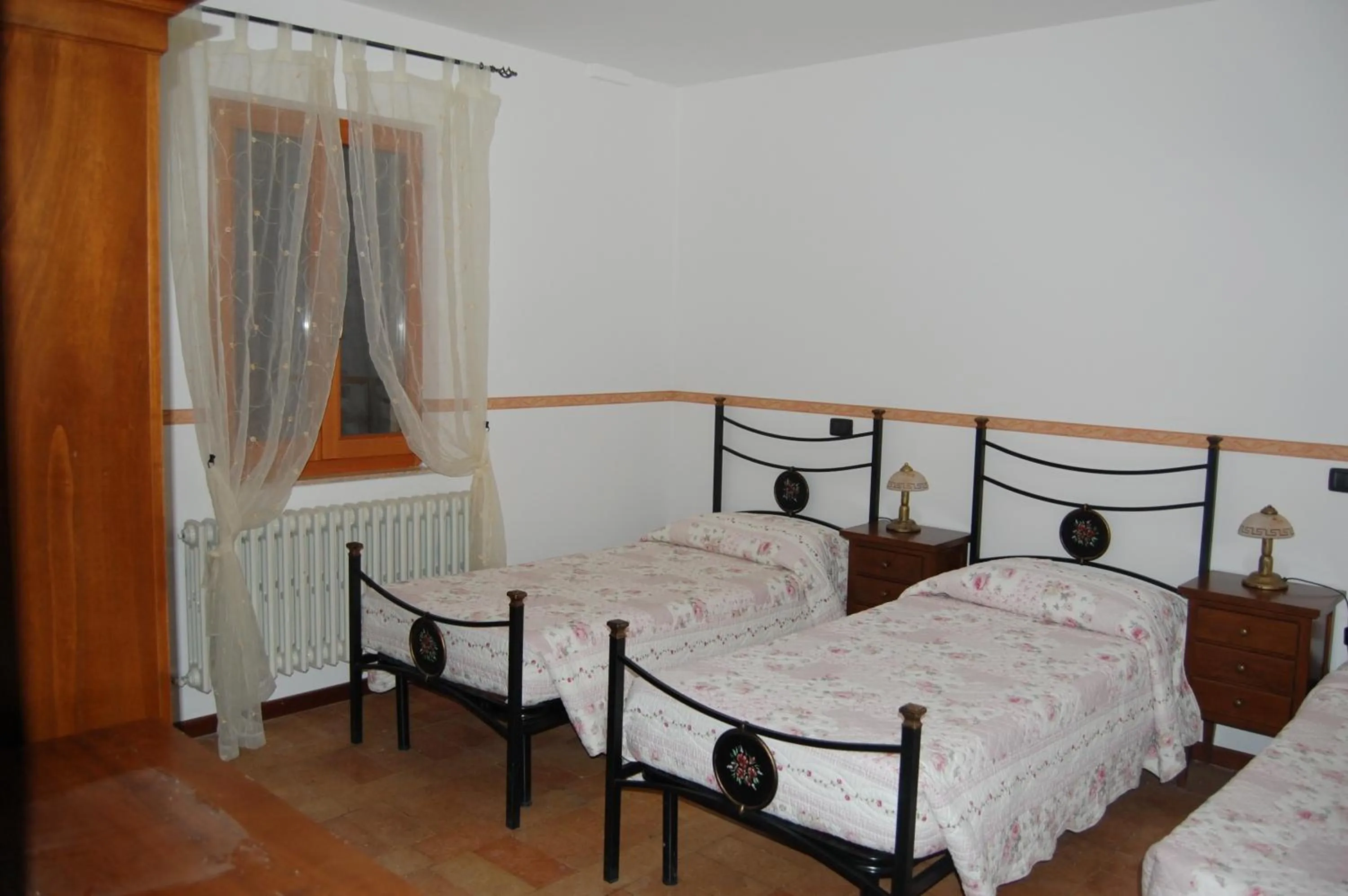 Bedroom, Bed in Il Giardino Degli Ulivi