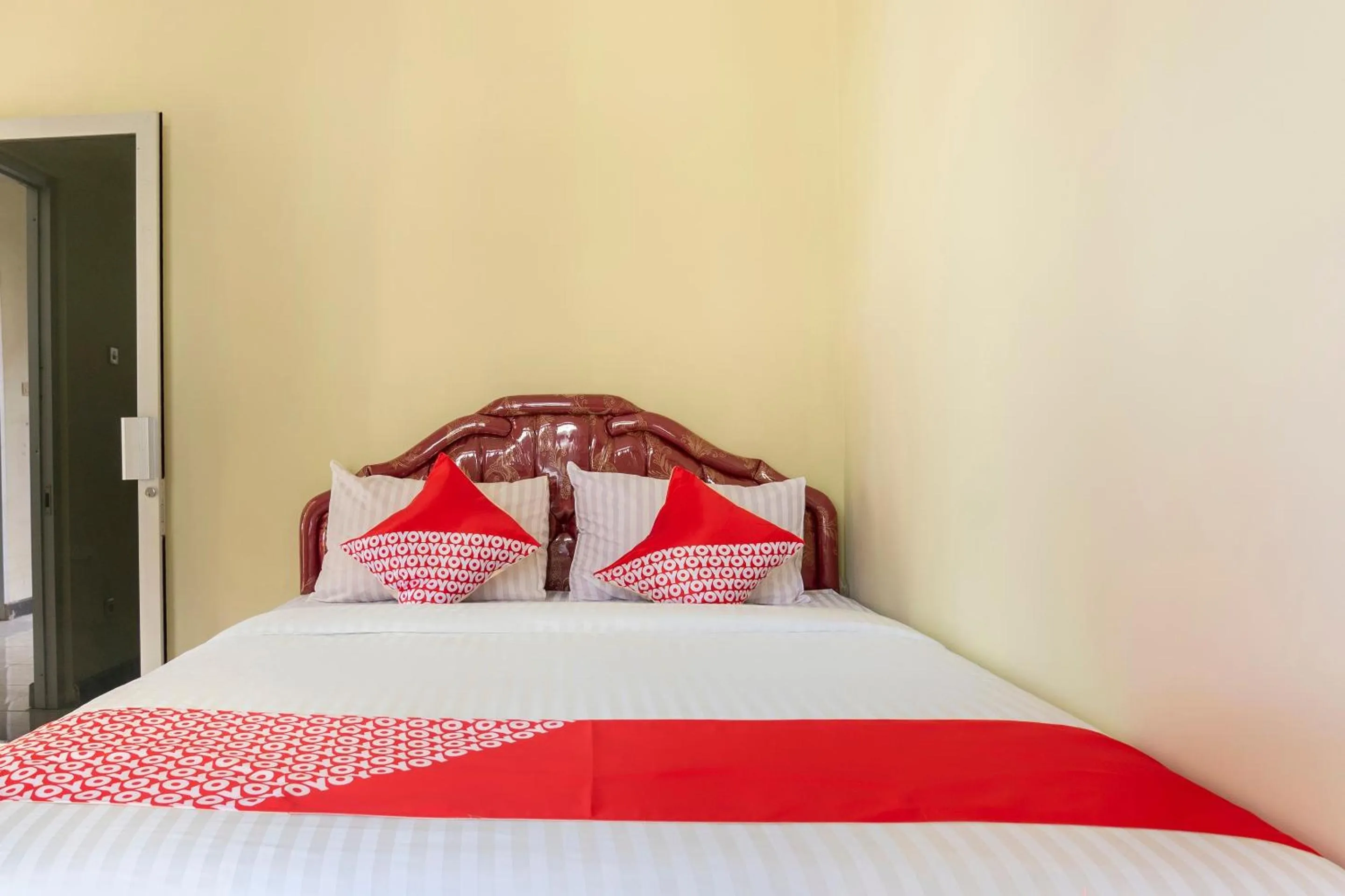 Bedroom, Bed in Hotel O Grand Suites Palace Syariah