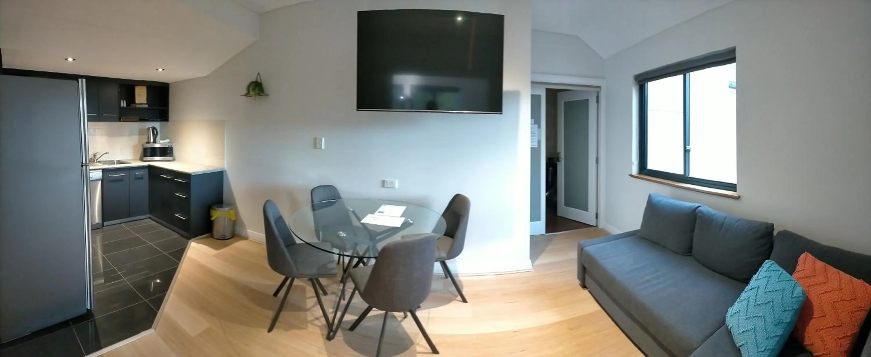 TV and multimedia in Dunsborough Bay Village Resort Suites