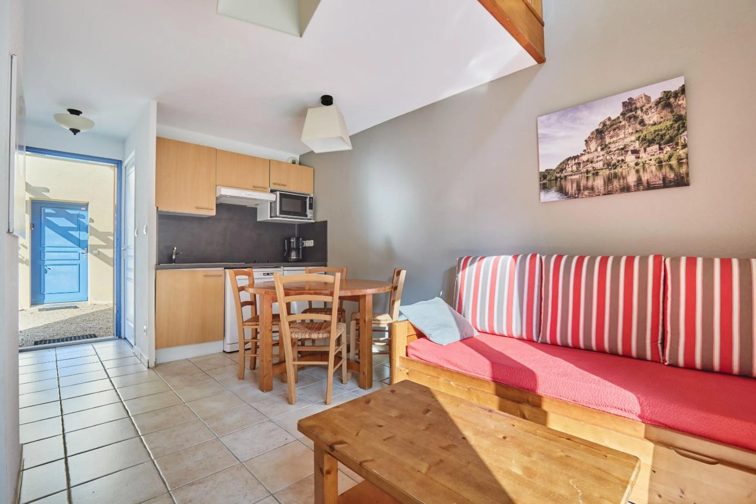 Dining area in Résidence Odalys Le Hameau du Moulin