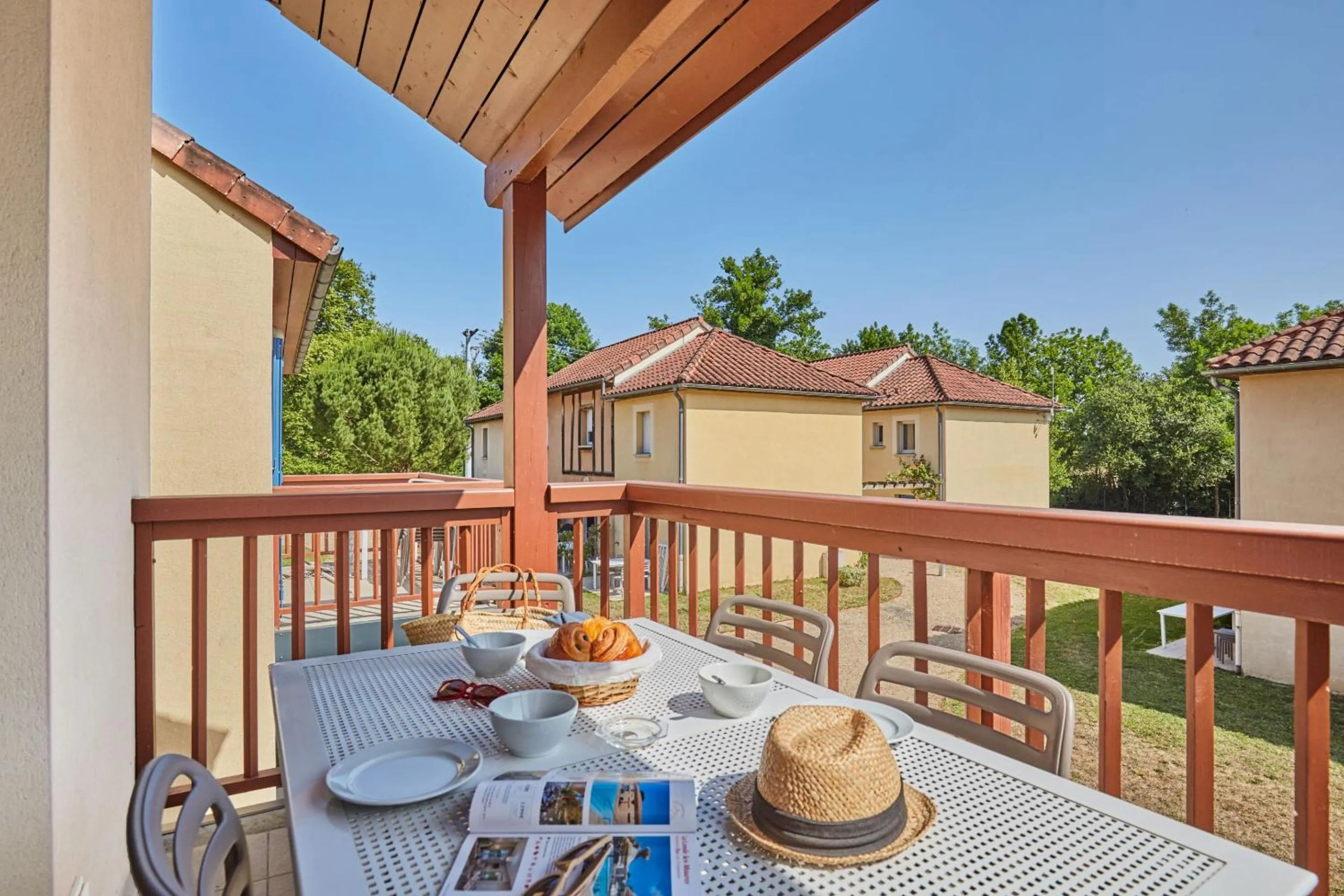 Balcony/Terrace in Résidence Odalys Le Hameau du Moulin