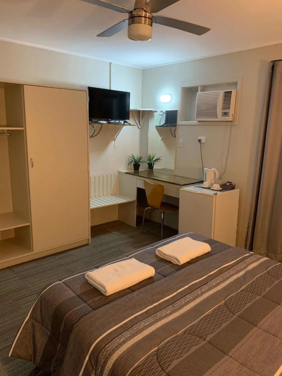 Bed in Biloela Hotel