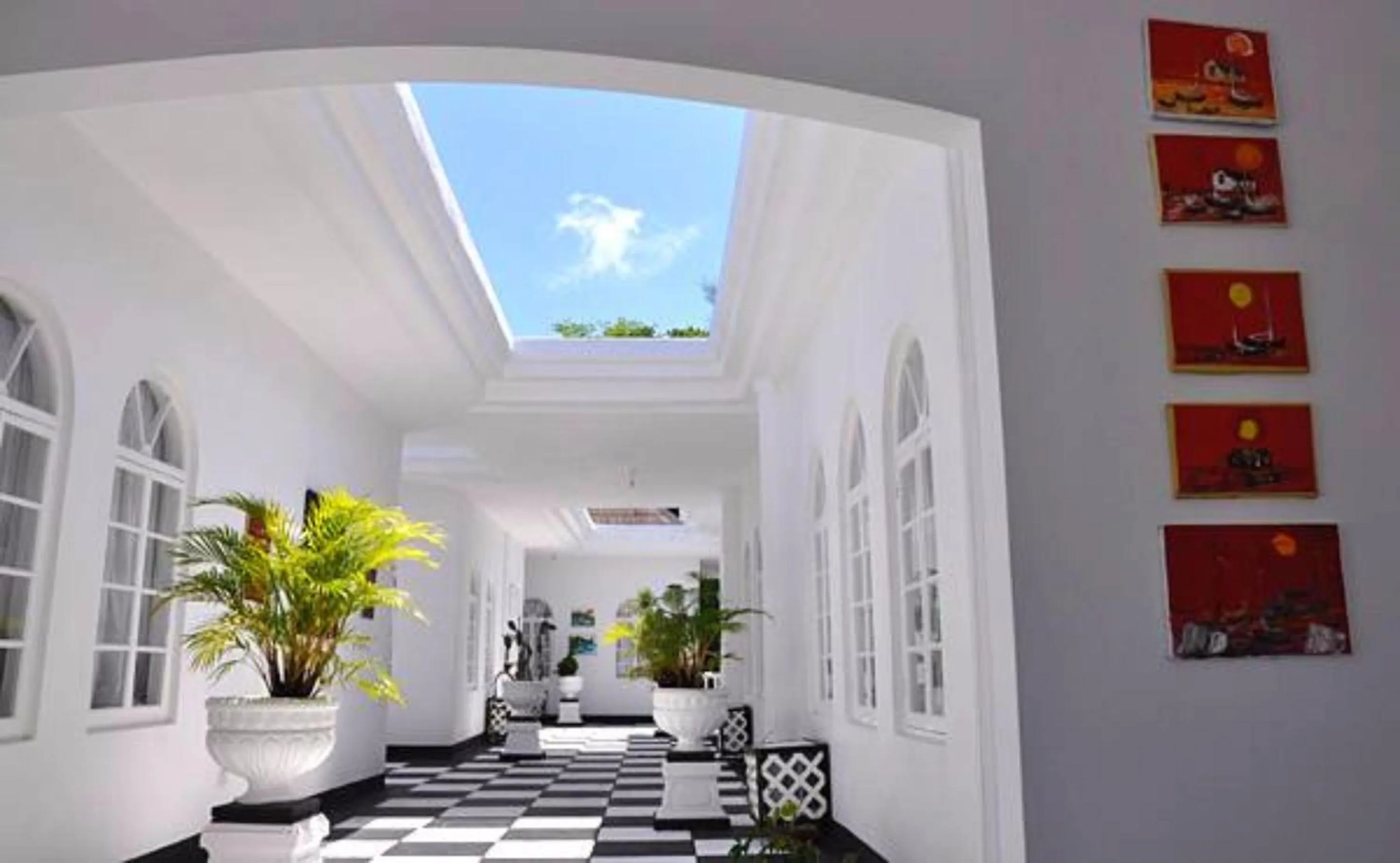 Area and facilities in Jamaica Palace Hotel