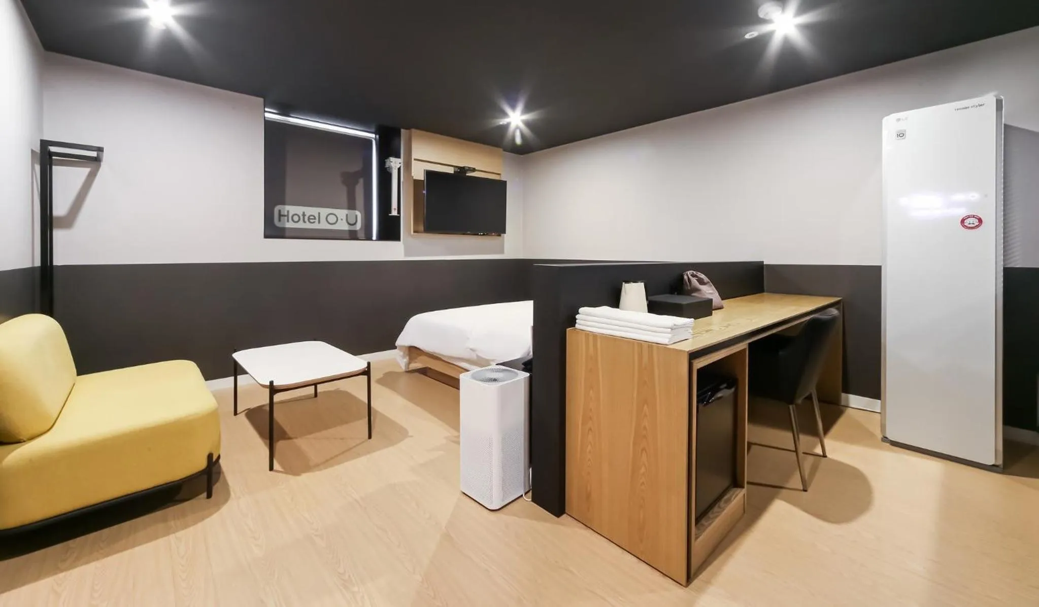 Property building in Hotel OU