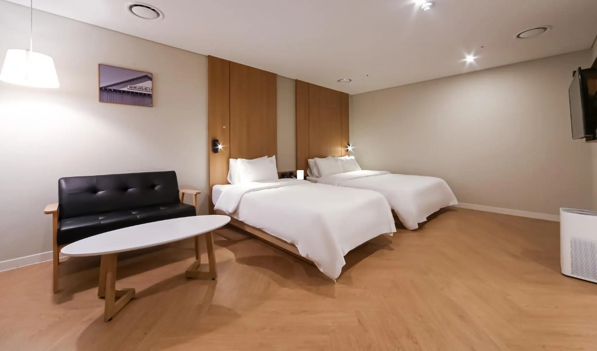 Bedroom, Bed in Hotel OU