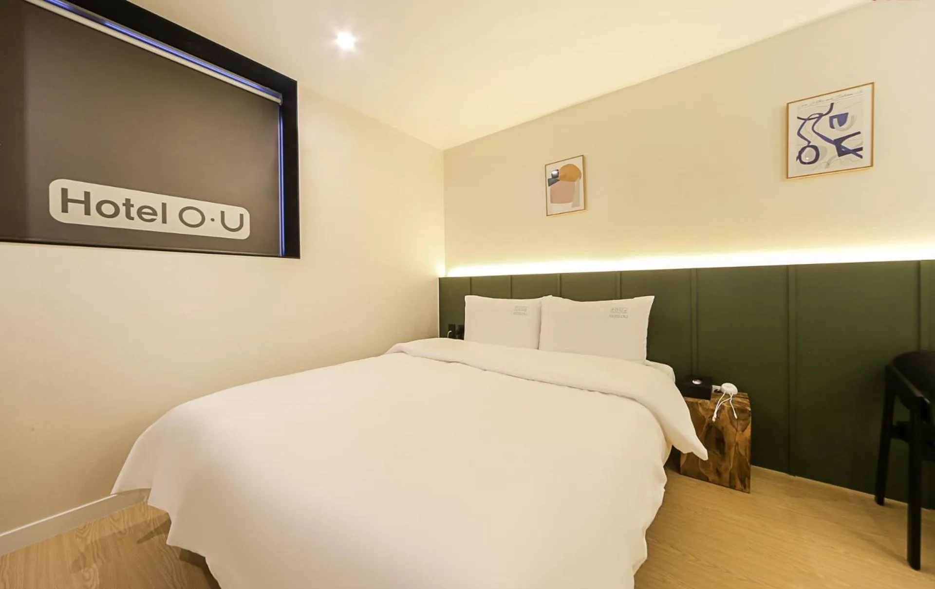 Bedroom, Bed in Hotel OU