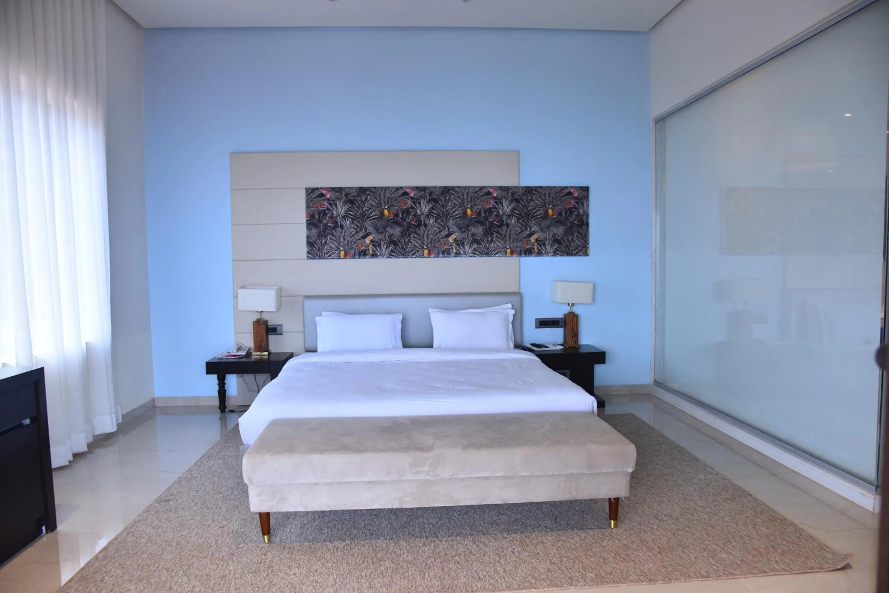 Bedroom, Bed in Regenta Place Green Leaf Mahabaleshwar