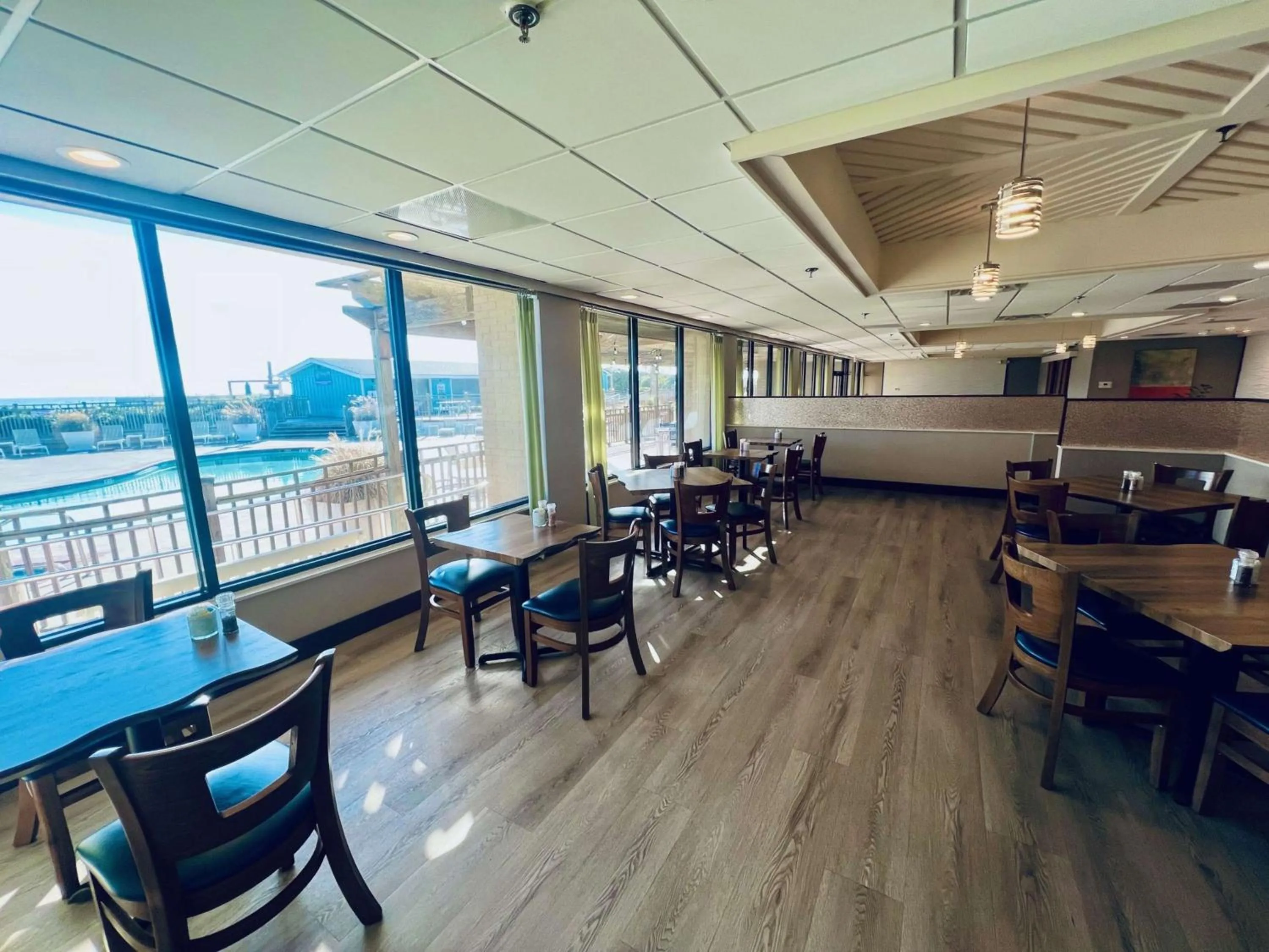 Restaurant/places to eat in DoubleTree by Hilton Atlantic Beach Oceanfront