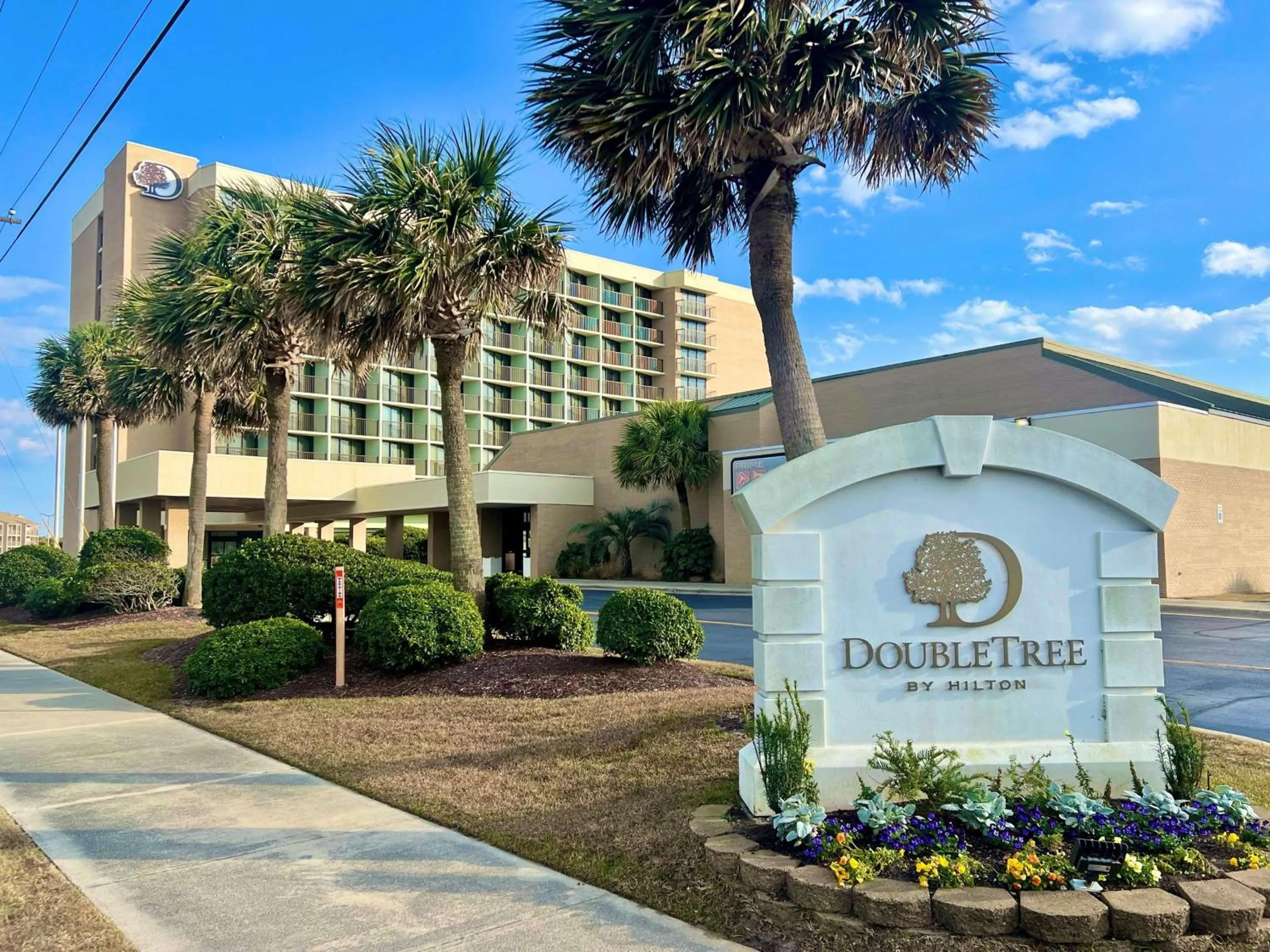Property building in DoubleTree by Hilton Atlantic Beach Oceanfront