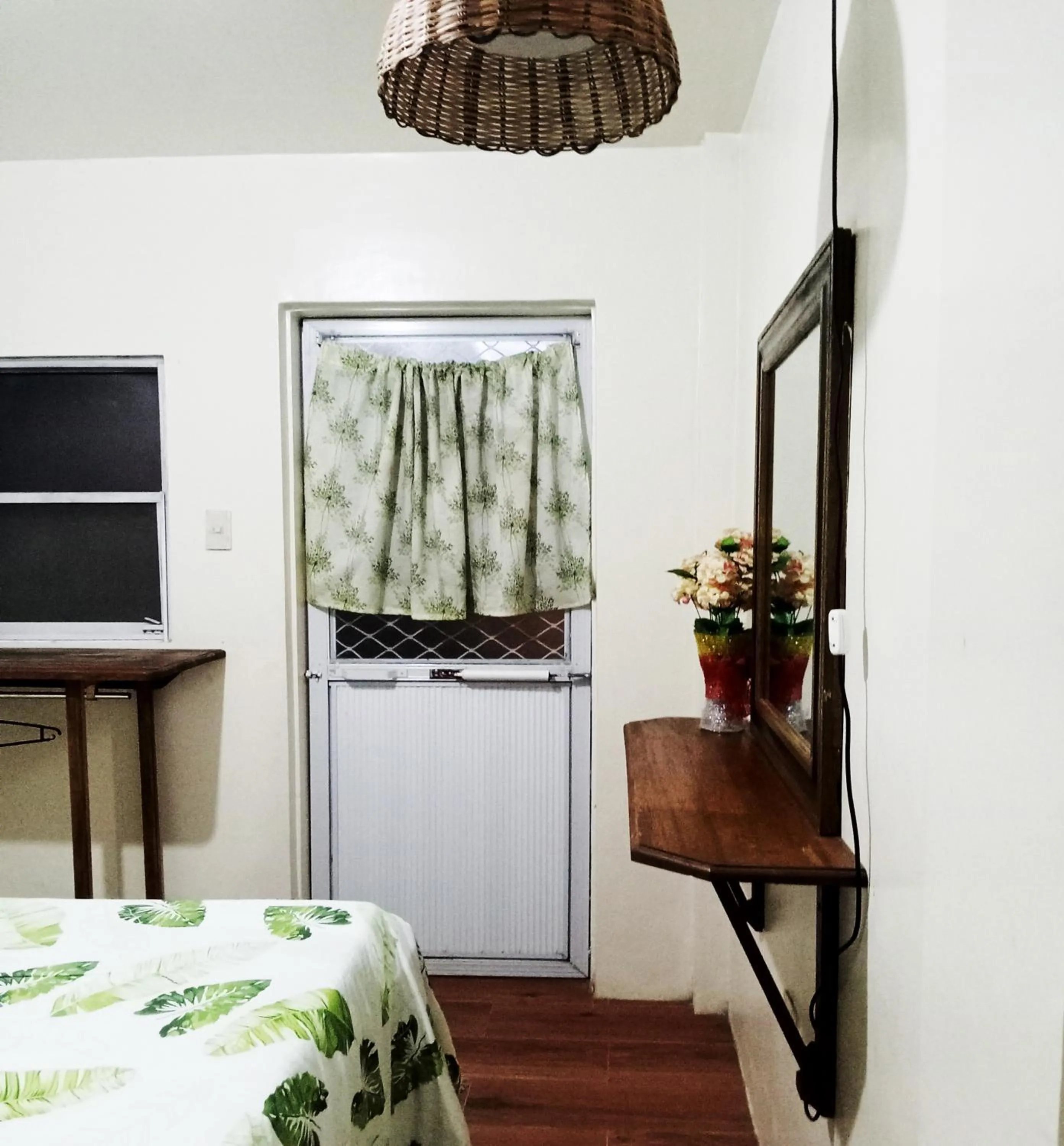 Bedroom, Bed in Leizel's Bed & Breakfast