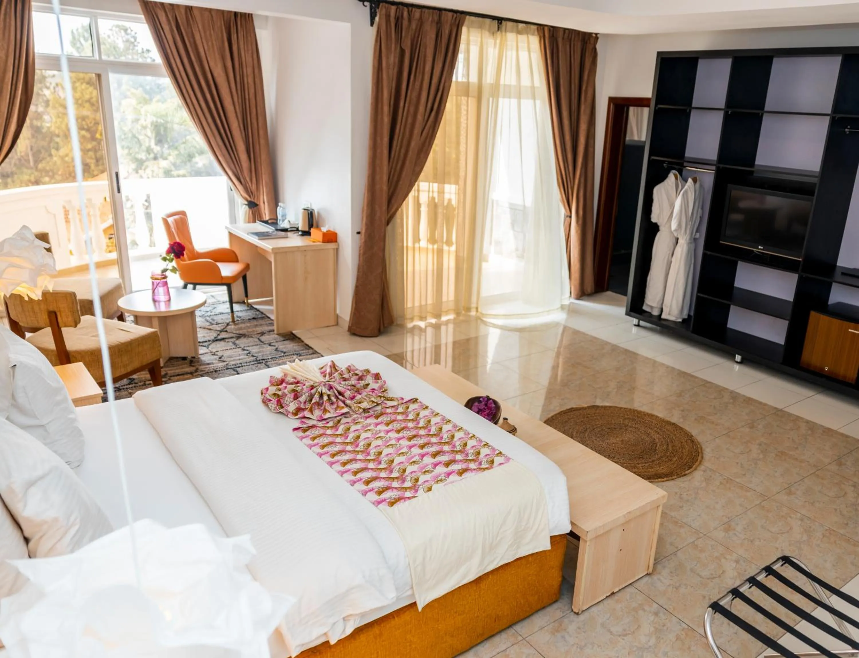 Bed in Amata n'Ubuki Boutique Hotel Ltd