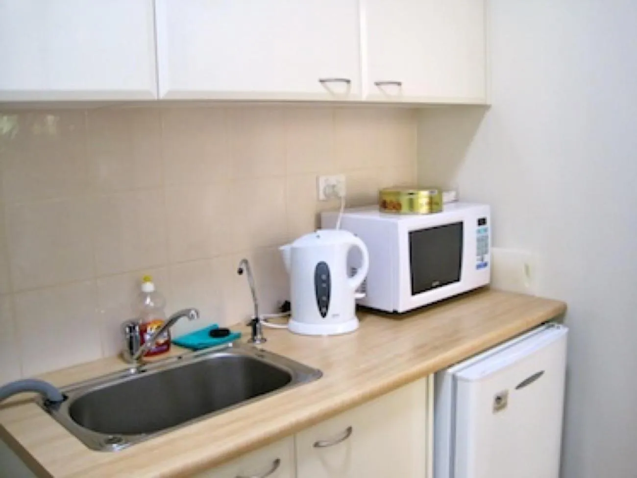 Kitchen or kitchenette in Yarrahapinni Homestead
