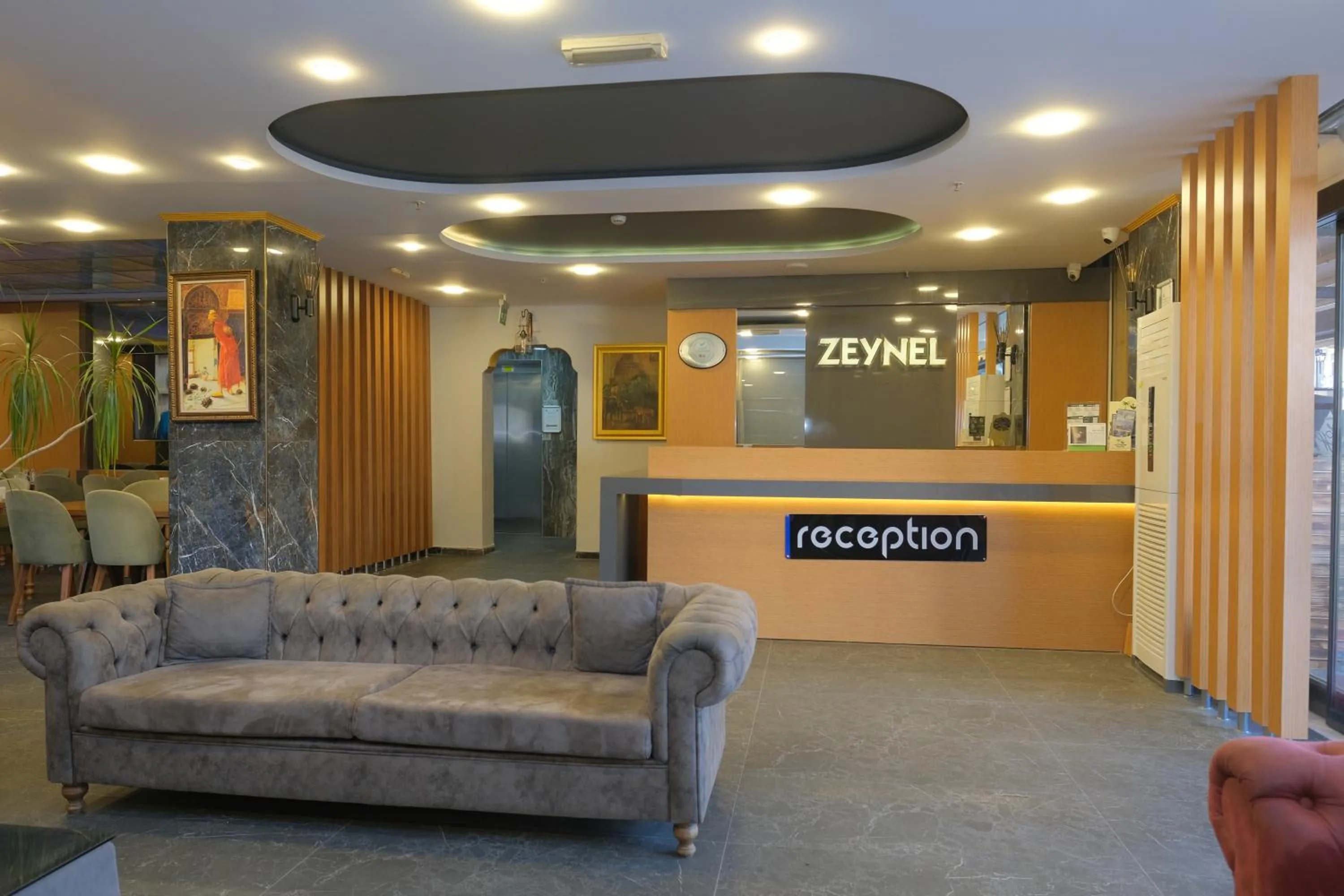Lobby or reception in Zeynel Hotel