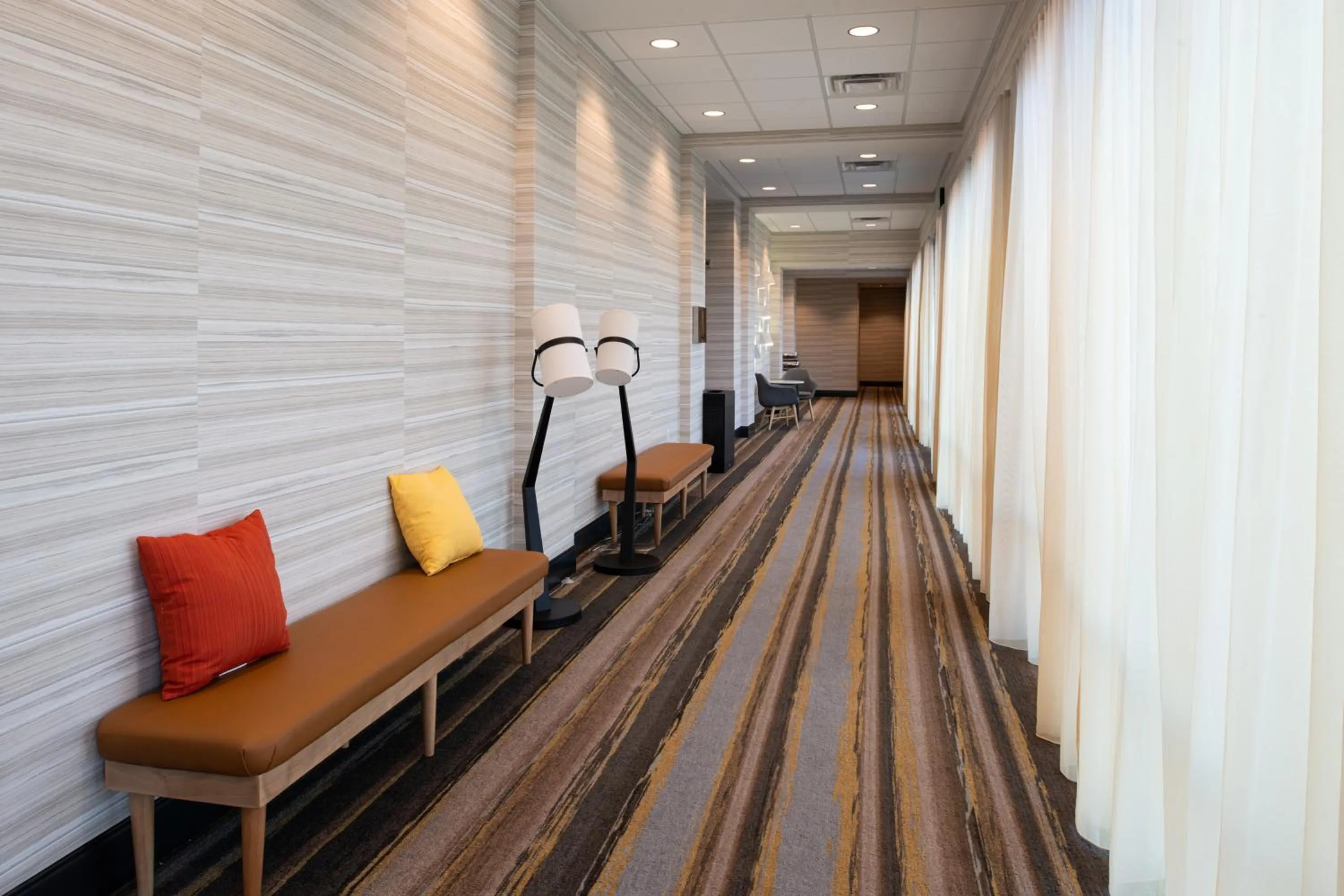 Lobby or reception in Holiday Inn & Suites - Idaho Falls by IHG
