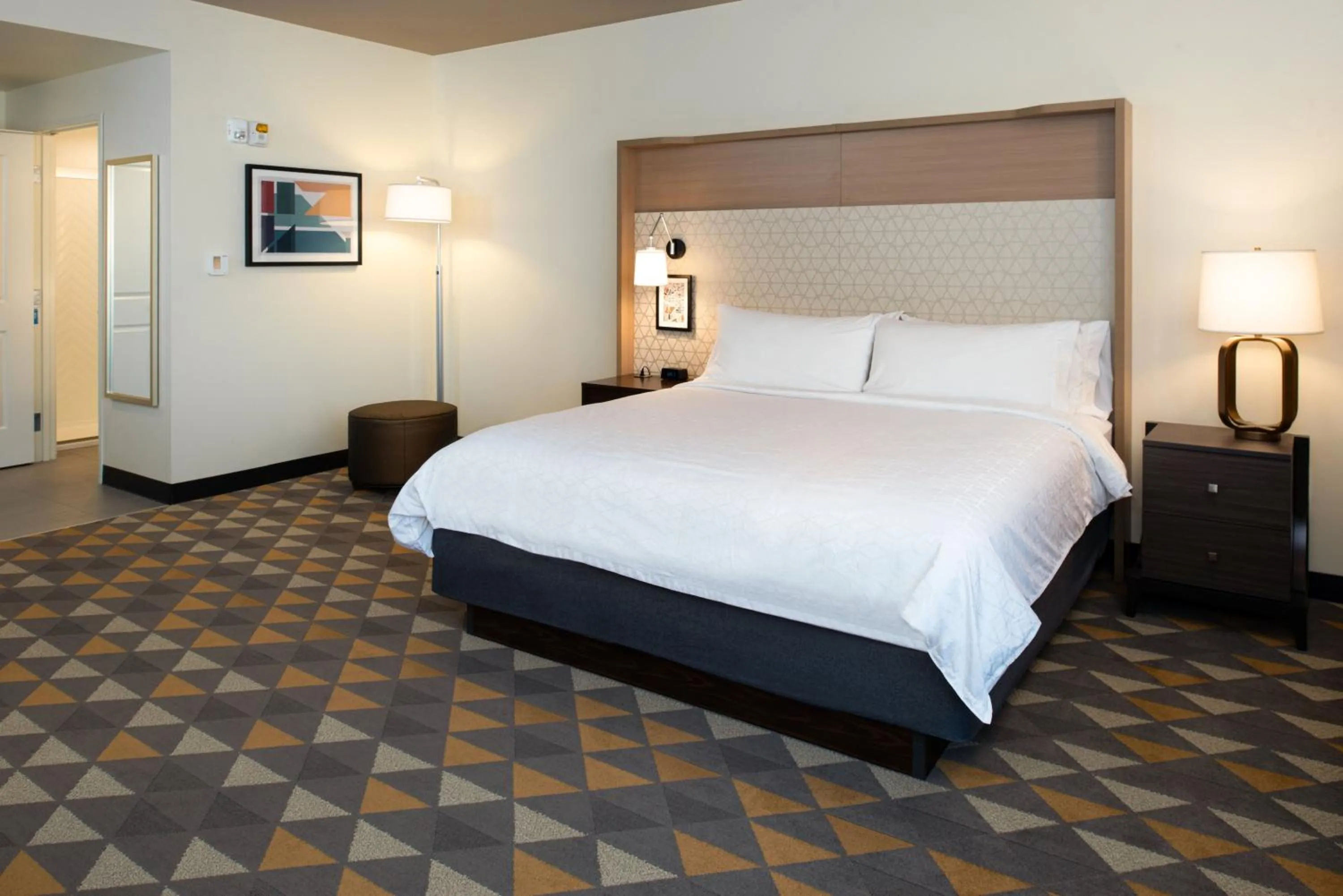 Photo of the whole room, Bed in Holiday Inn & Suites - Idaho Falls by IHG