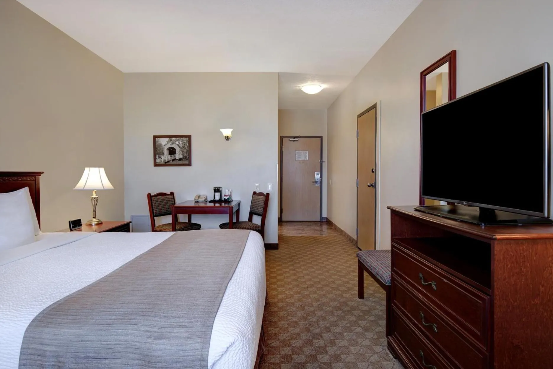 Bedroom, Bed in Days Inn by Wyndham Dawson Creek