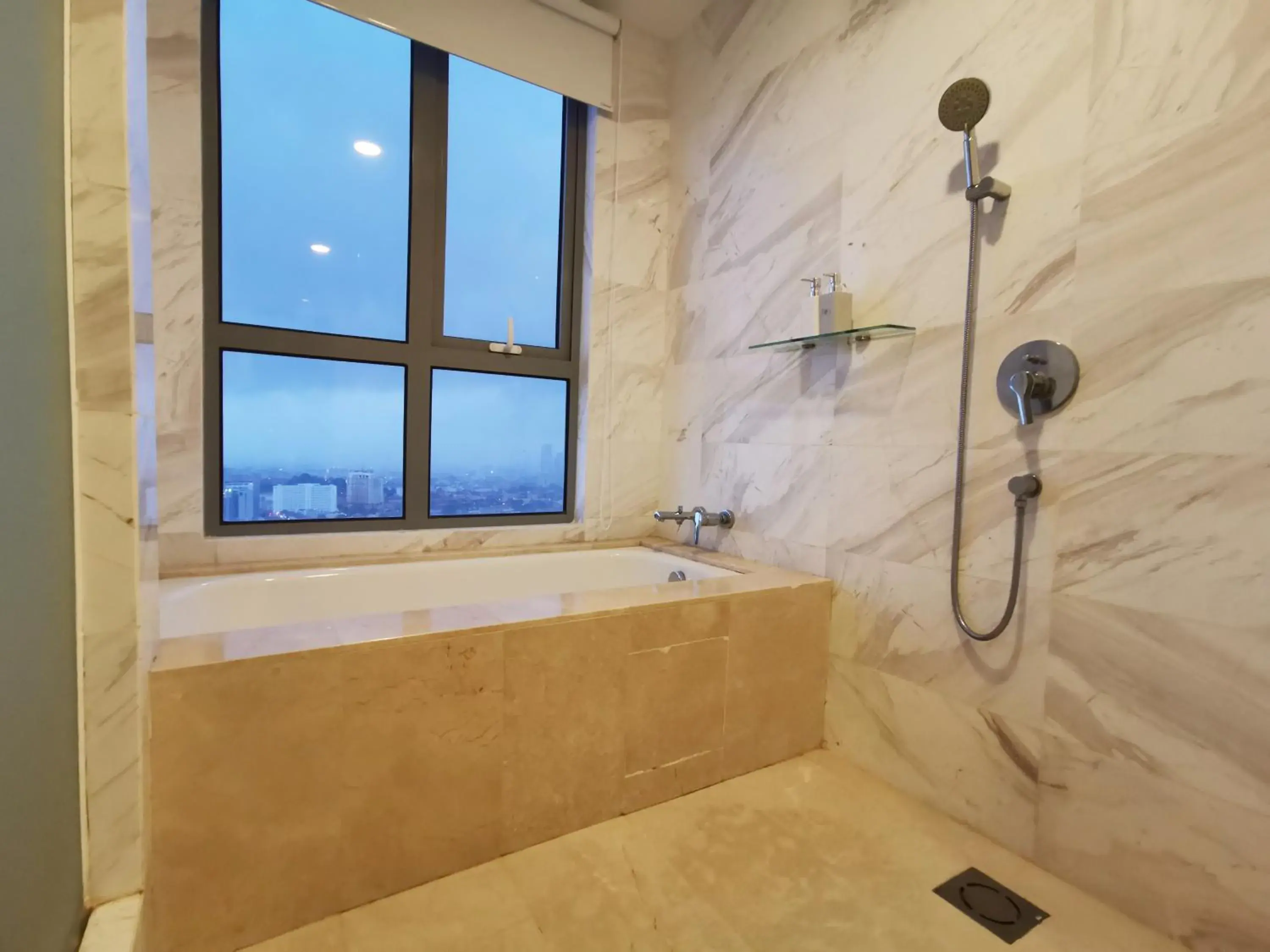 Superior Queen Studio (Private Bathtub and City View) in Attic Home Melaka Silverscape Residence & Jonker Superior Queen Studio (Private Bathtub and City View) in Attic Home Melaka Silverscape Residence & Jonker