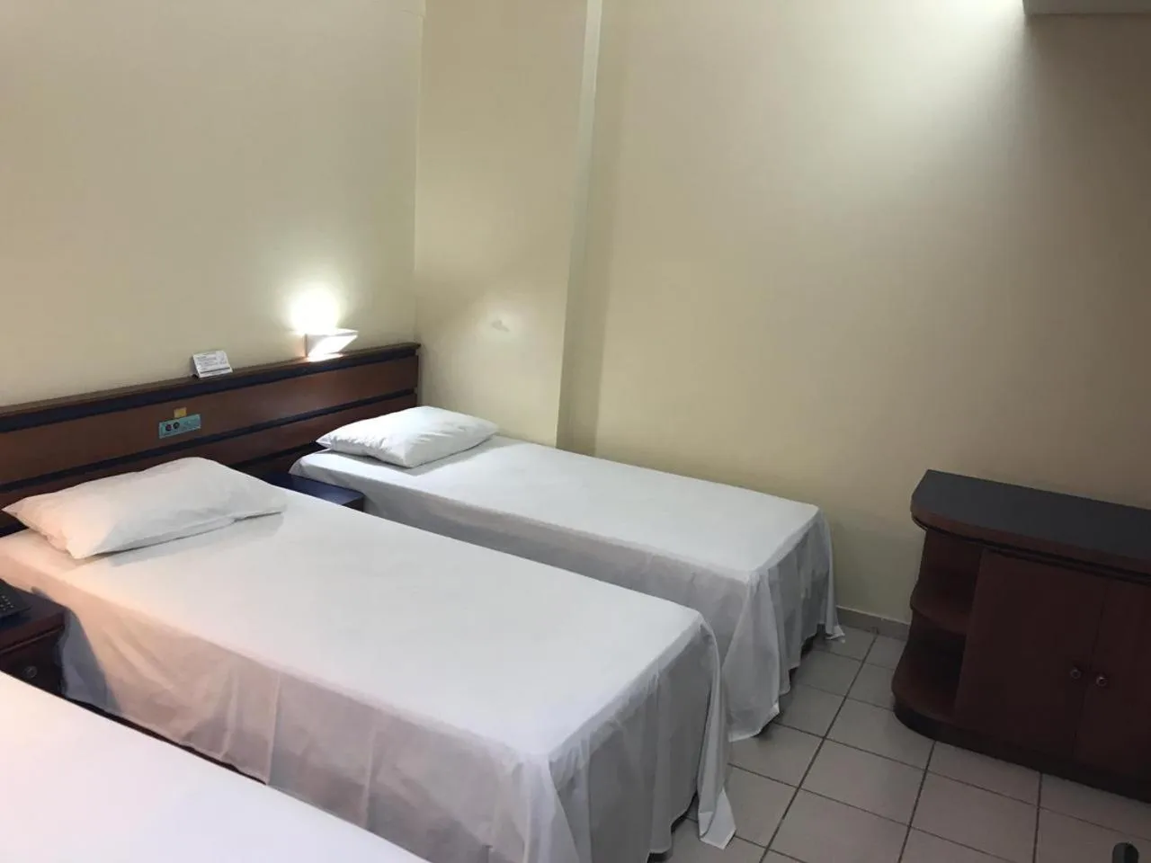 Bed in Oft Plaza Oeste Hotel