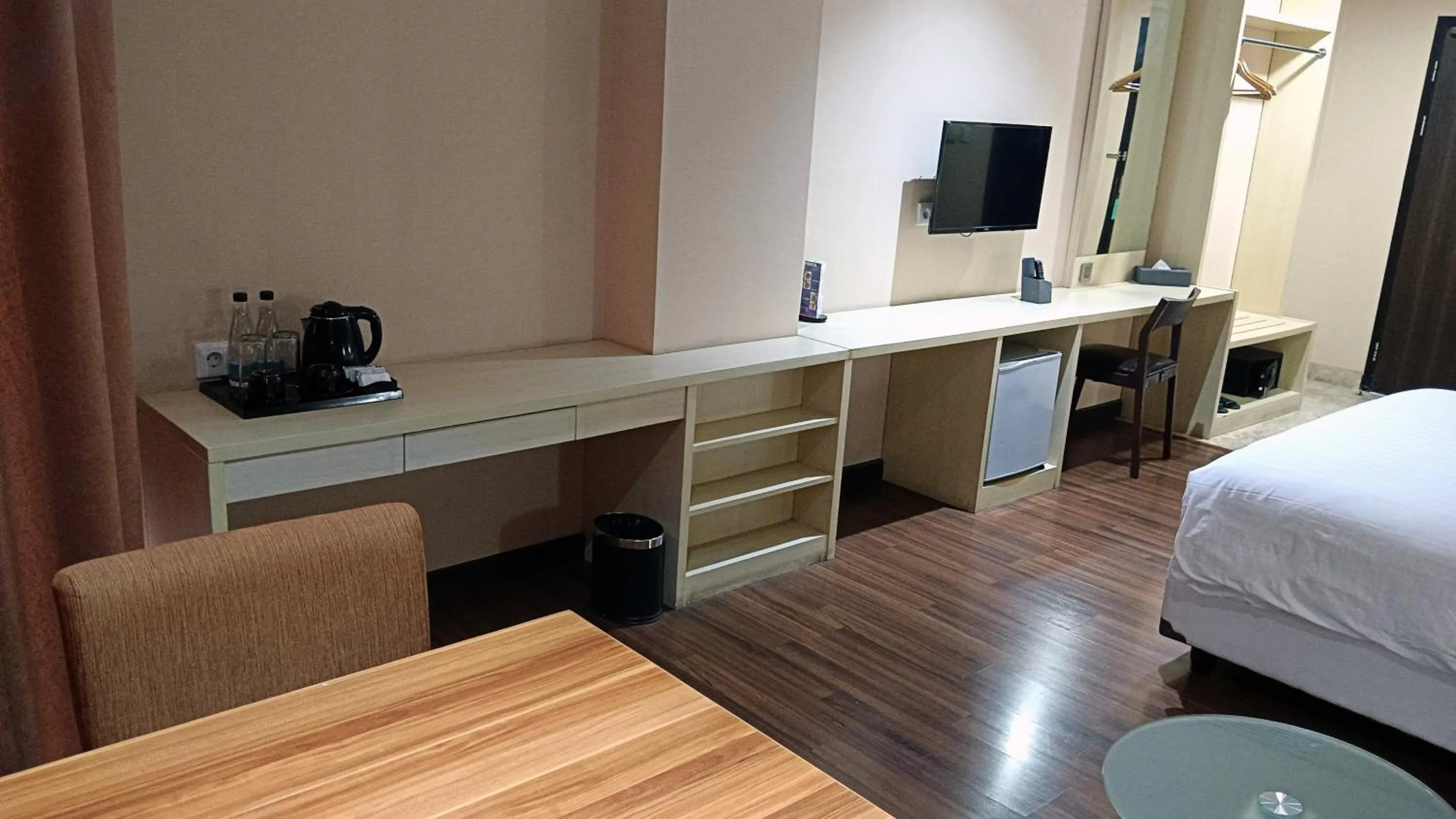 Hotel California Bandung