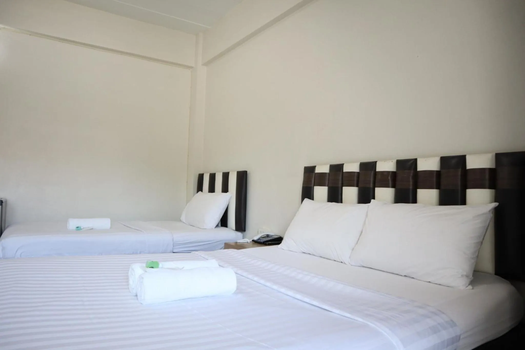 Bedroom, Bed in sk resort