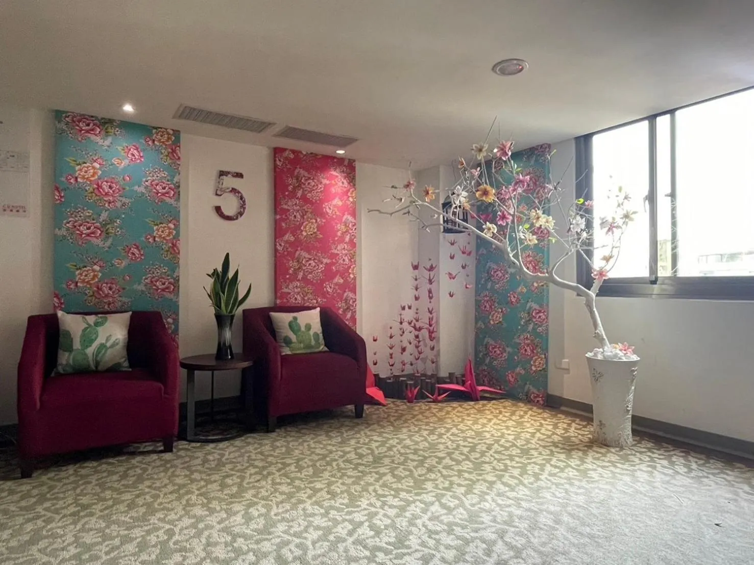 Seating area in C U Hotel Taichung