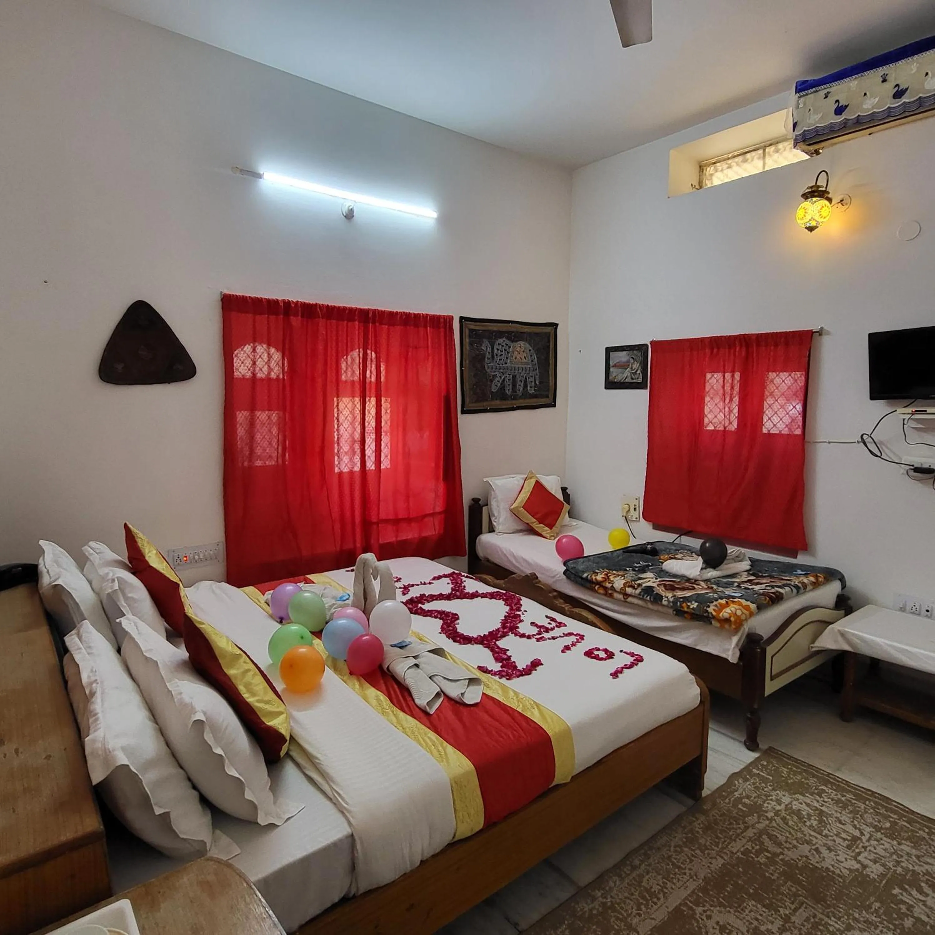 Bed in Hotel The Surya Jaisalmer