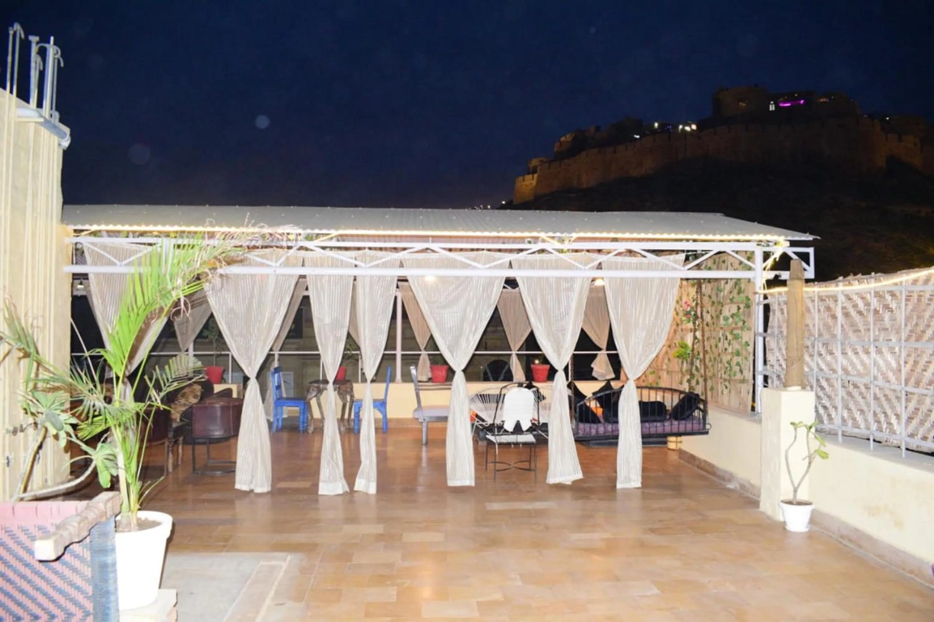 Restaurant/places to eat in Hotel The Surya Jaisalmer