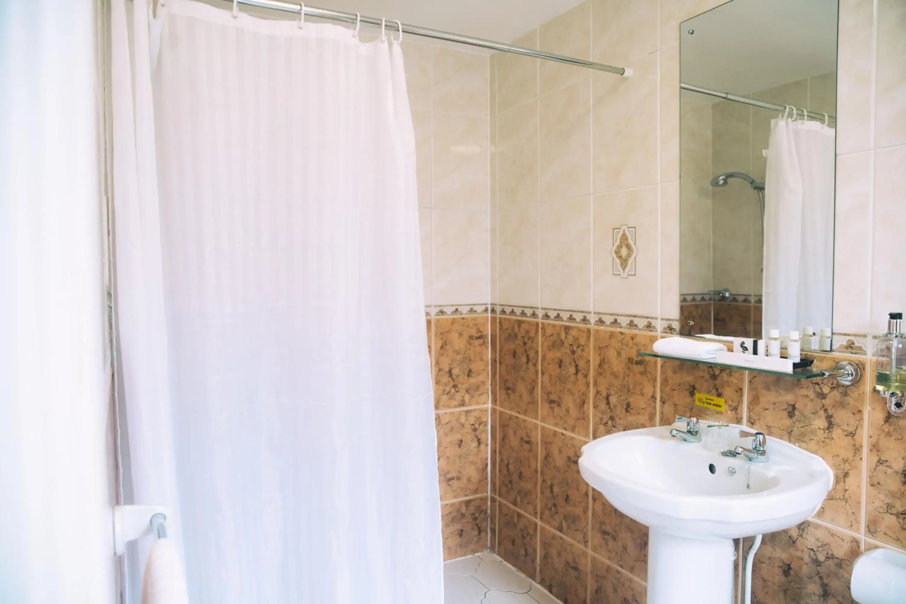 Double Room - Disability Access in The Old Bakery Double Room - Disability Access in The Old Bakery