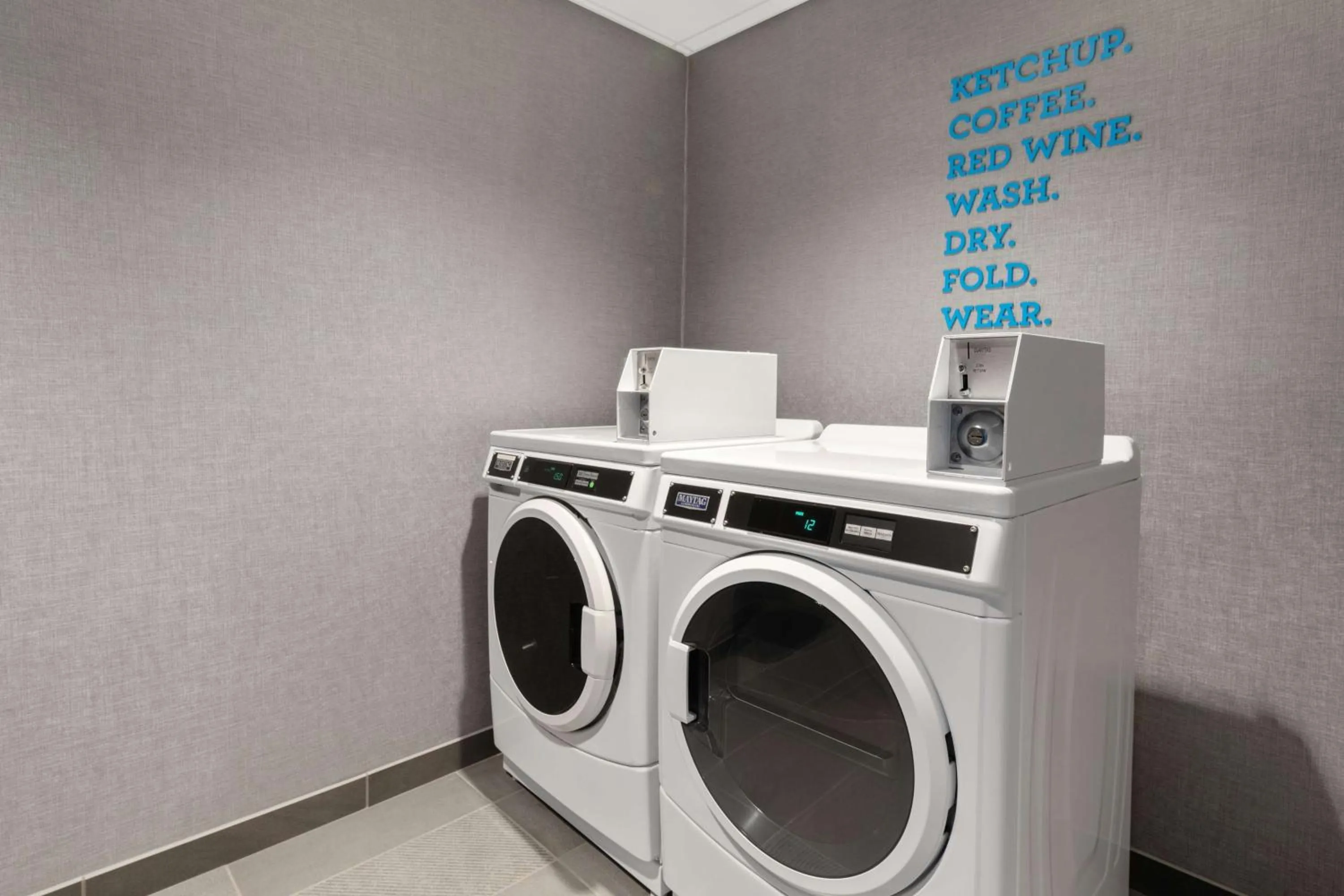 Property building in Tru By Hilton Sharonville, OH