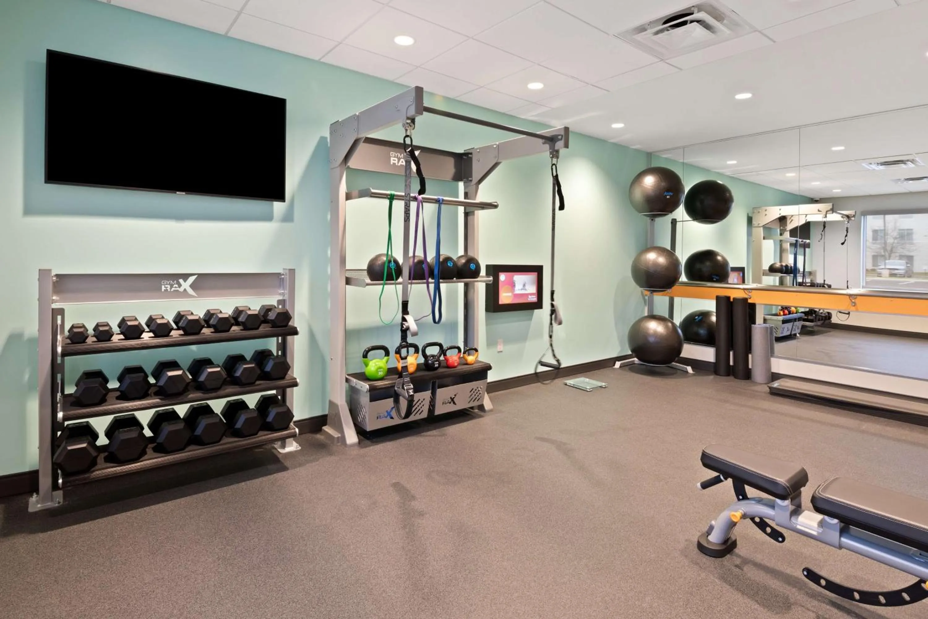 Fitness centre/facilities in Tru By Hilton Sharonville, OH