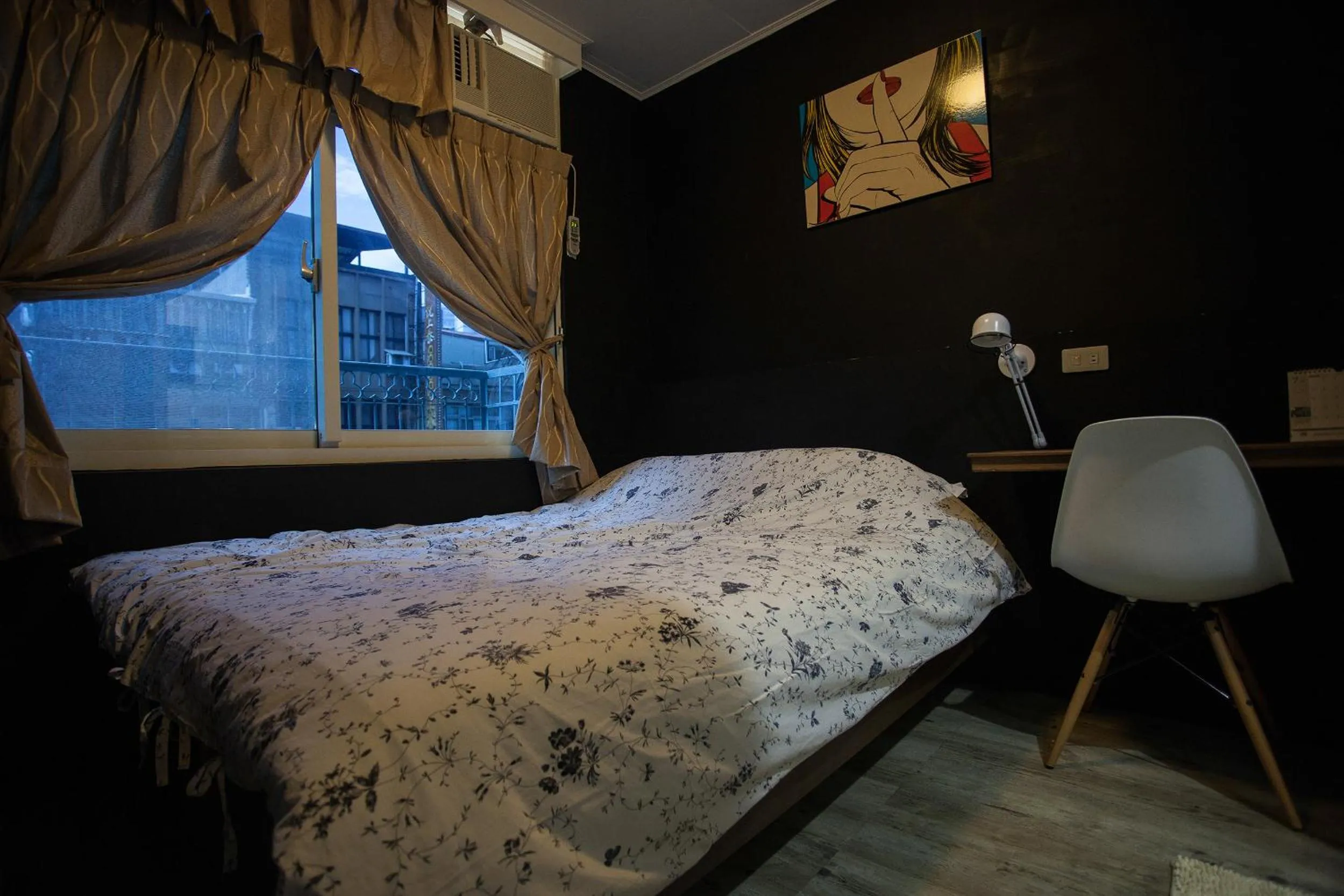 Bed in May Rooms Taipei Nangang Station