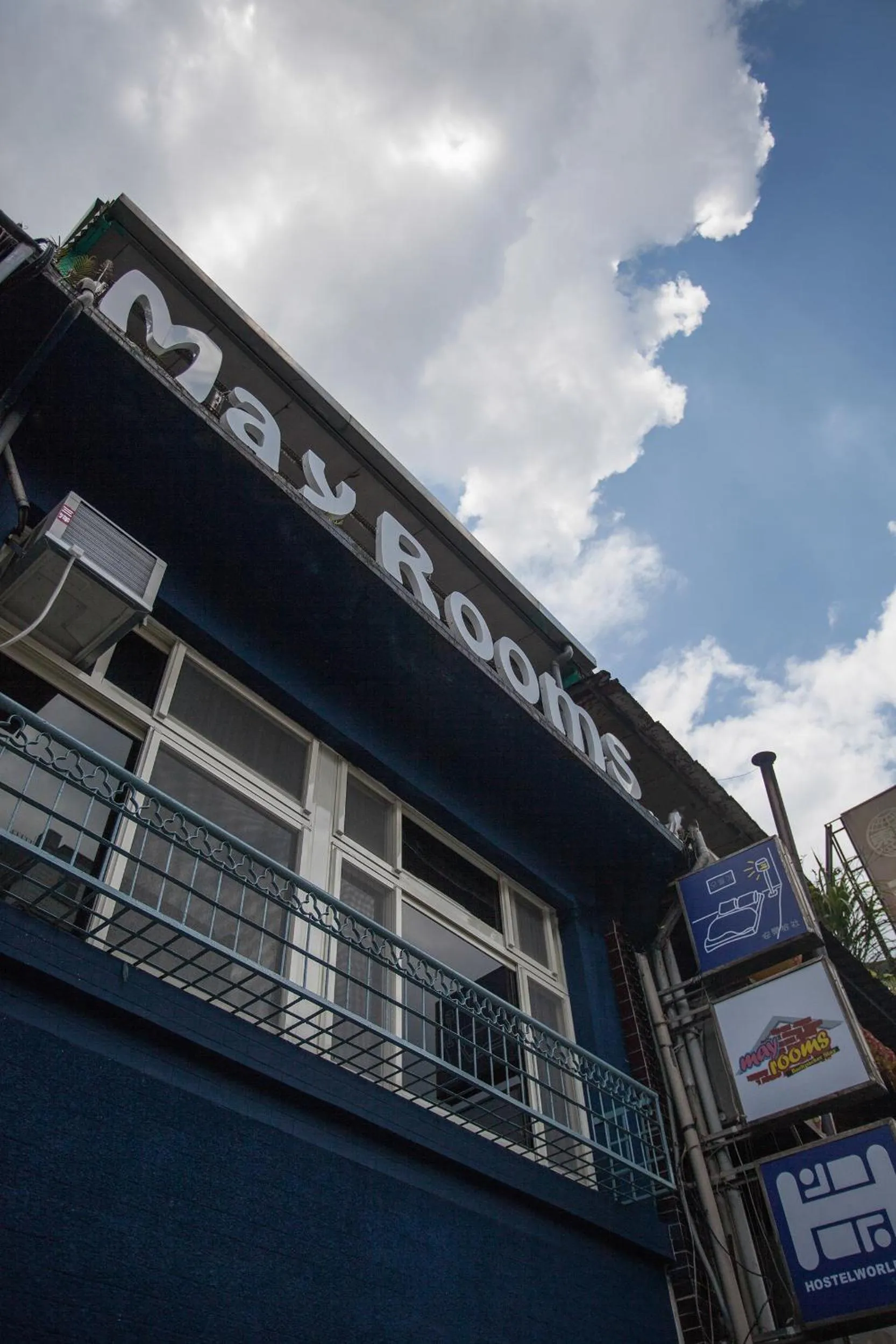 Bird's eye view in May Rooms Taipei Nangang Station