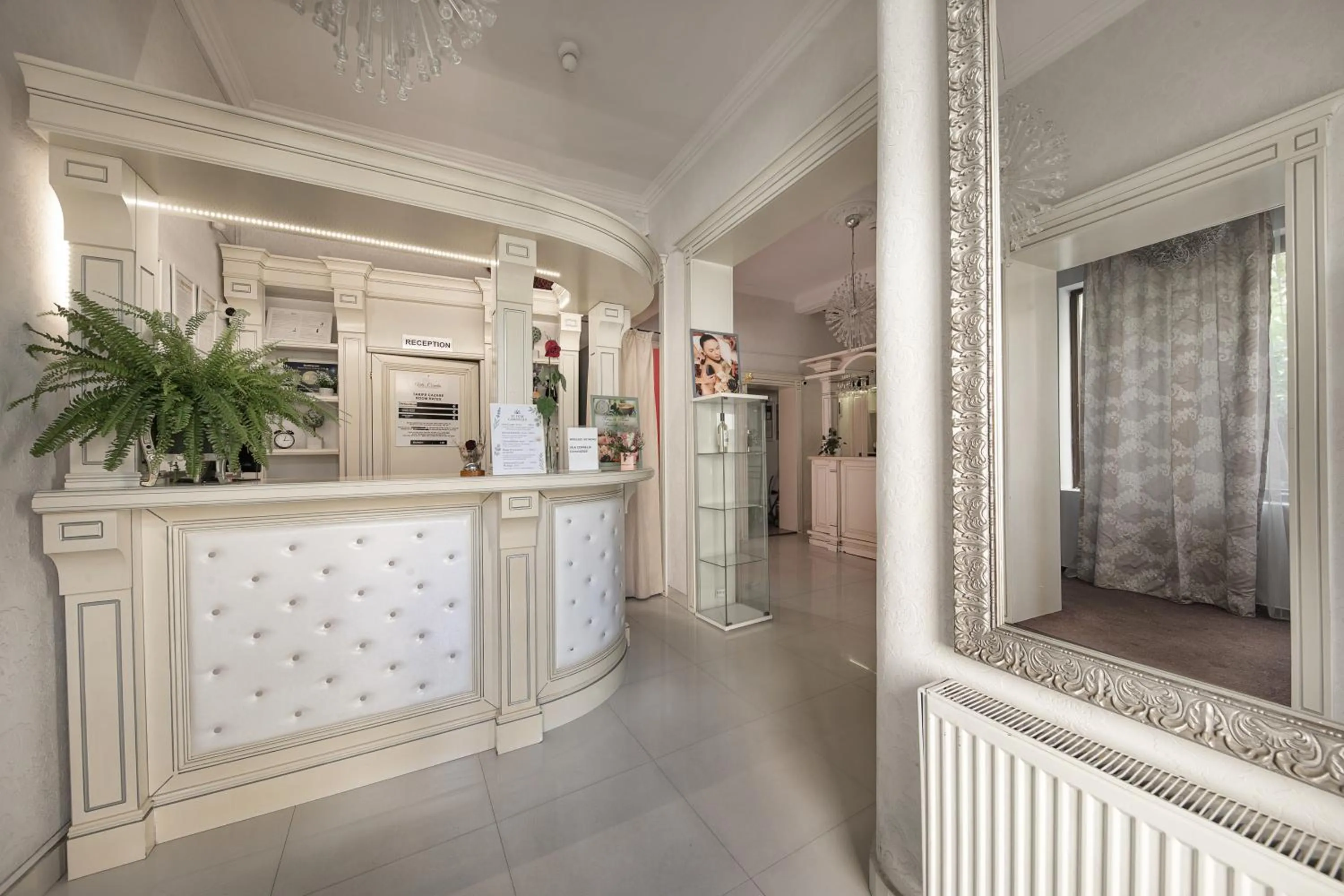 Lobby or reception in Carol Boutique & SPA ex Vila Cornelia