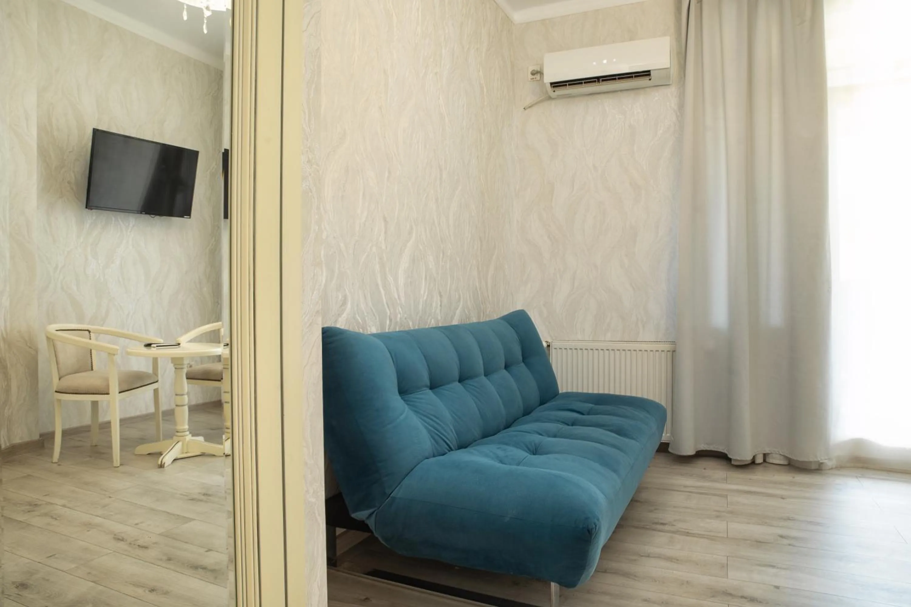 TV and multimedia in Carol Boutique & SPA ex Vila Cornelia