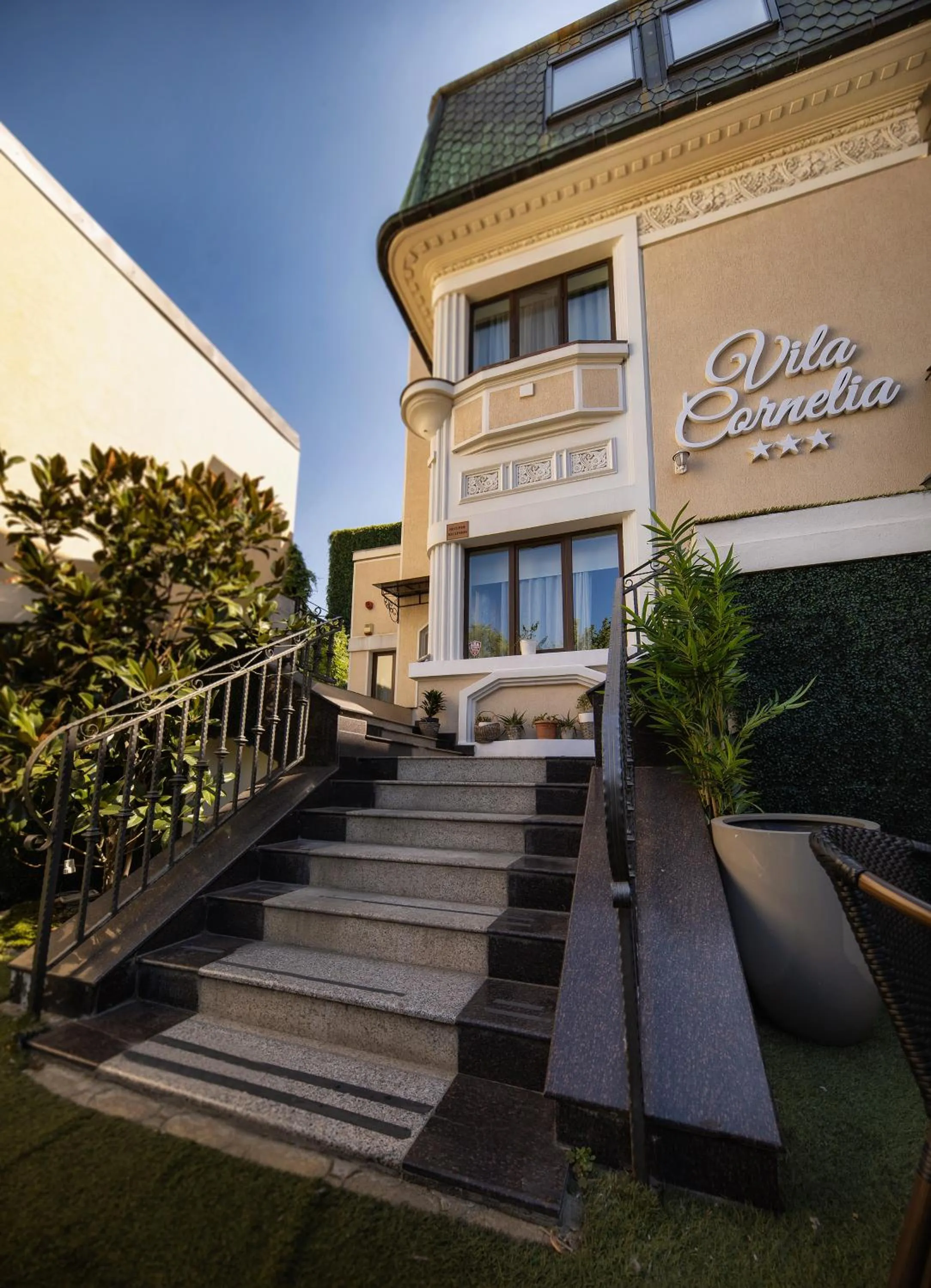 Property building in Carol Boutique & SPA ex Vila Cornelia