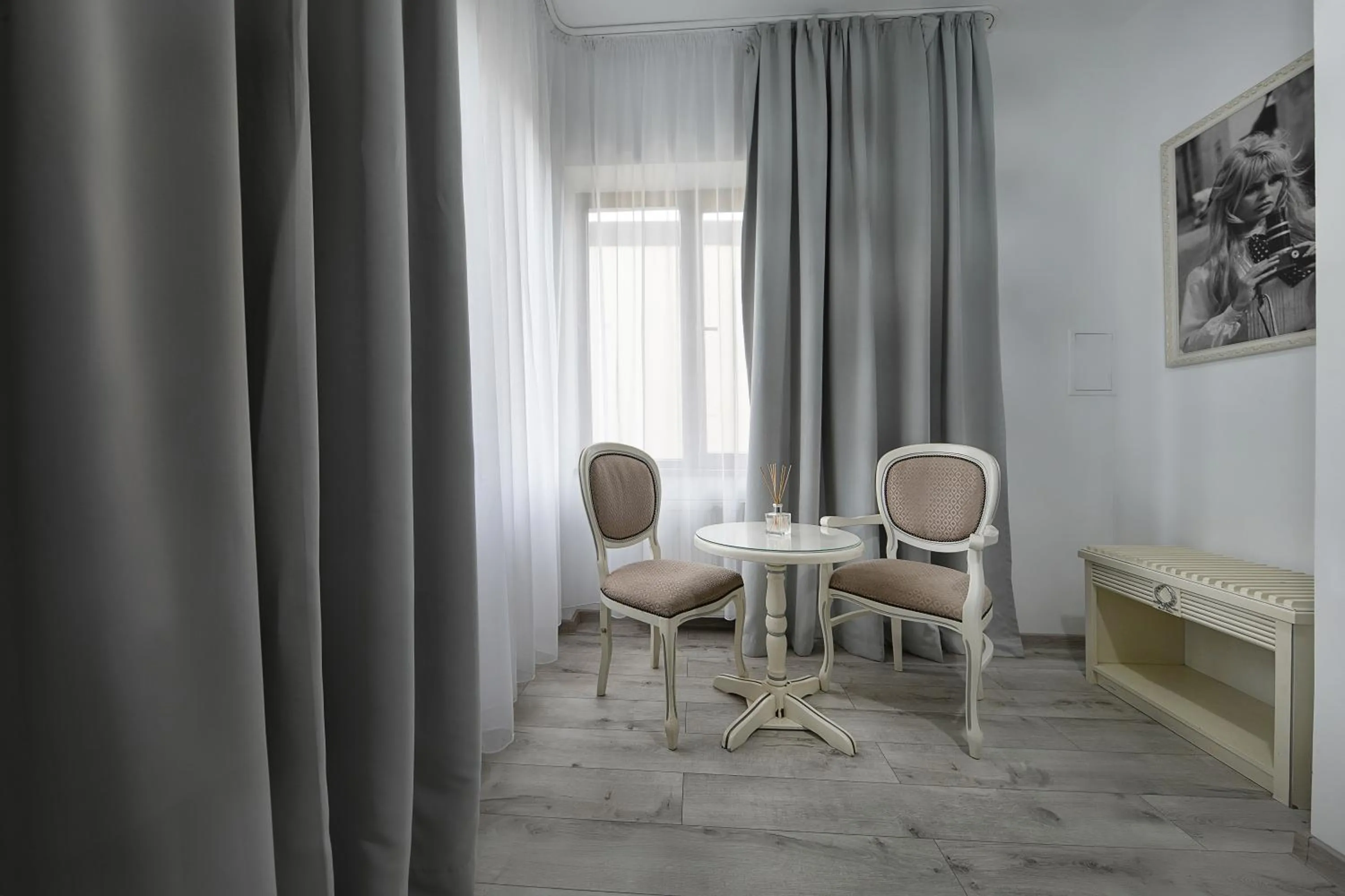 Seating area in Carol Boutique & SPA ex Vila Cornelia