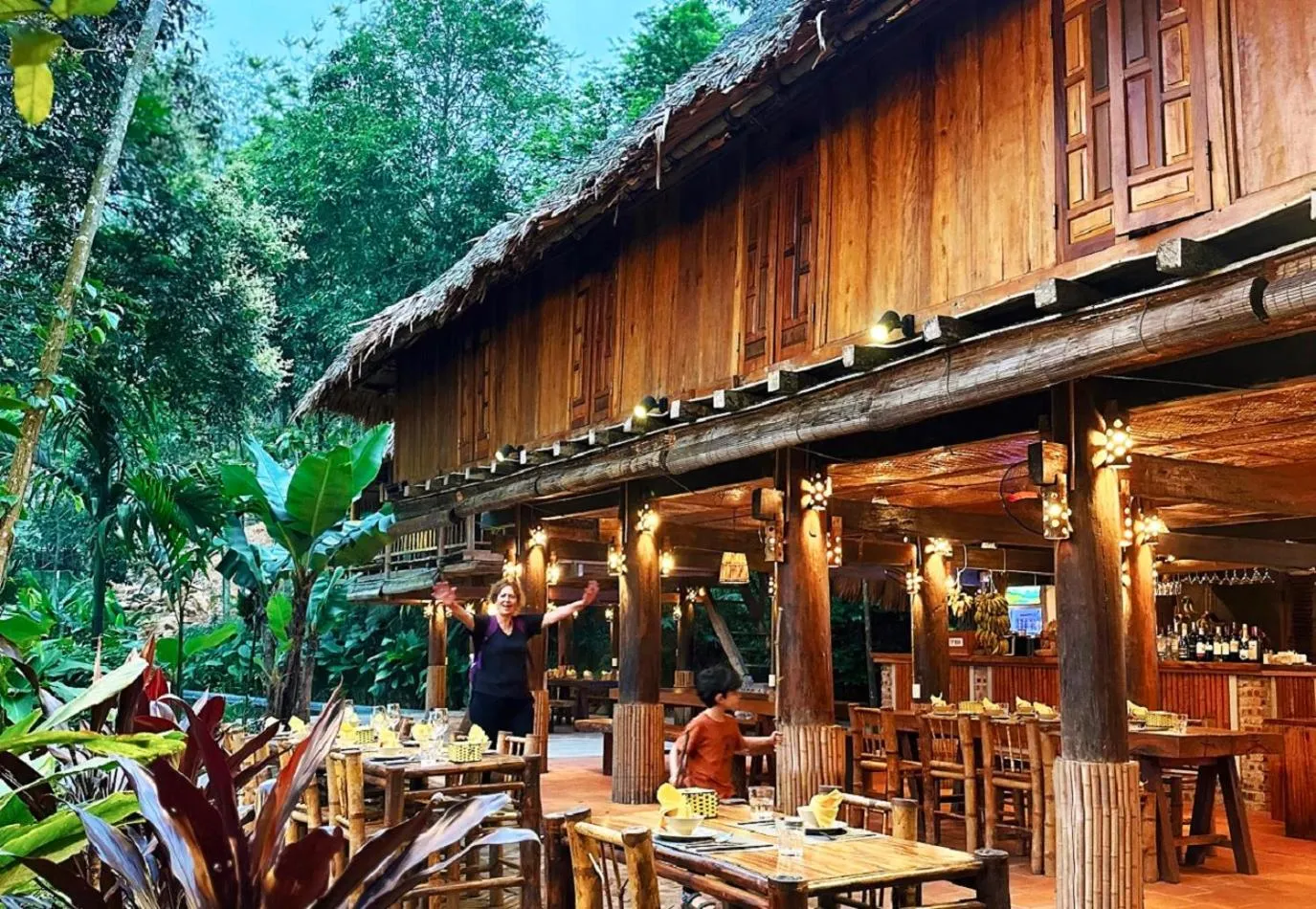 Restaurant/places to eat in PU LUONG BOUTIQUE GARDEN