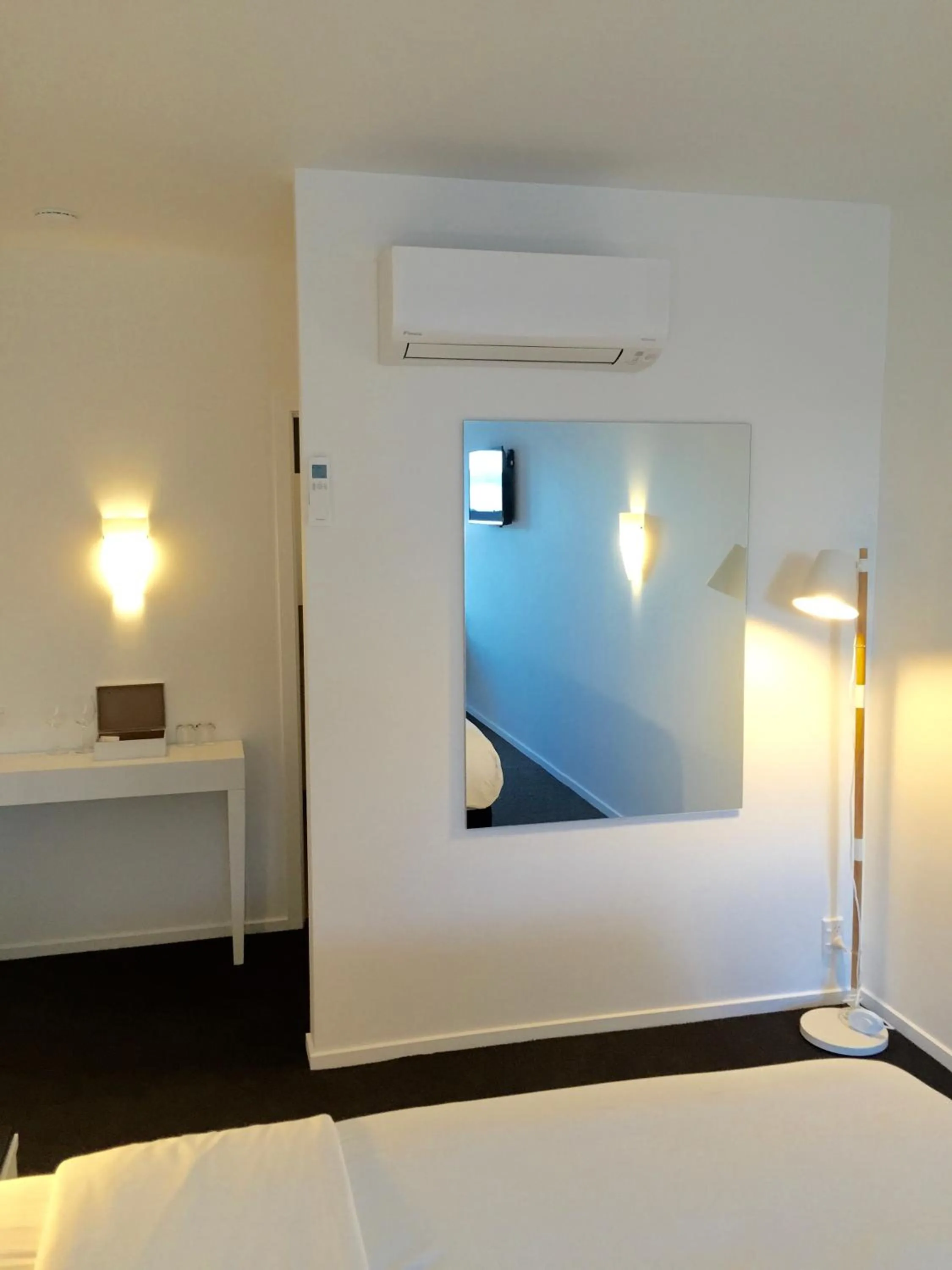 Bedroom, Bed in Franz Josef Oasis