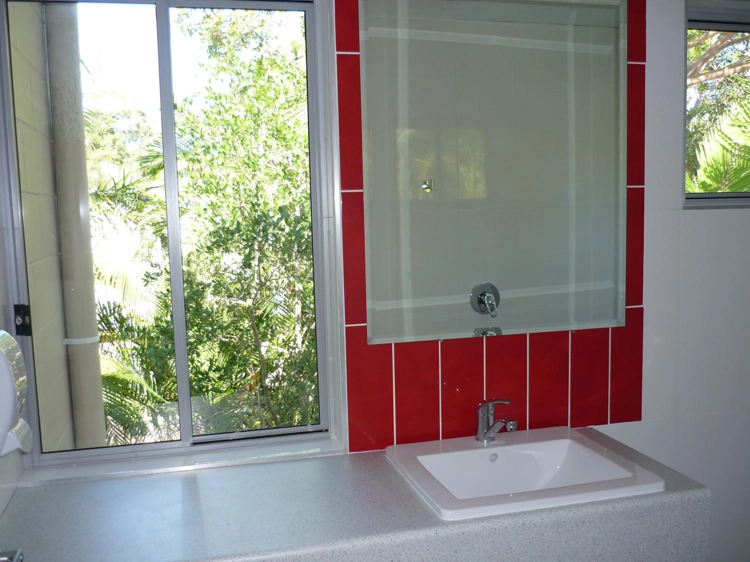 Bathroom in Noosa Flashpackers