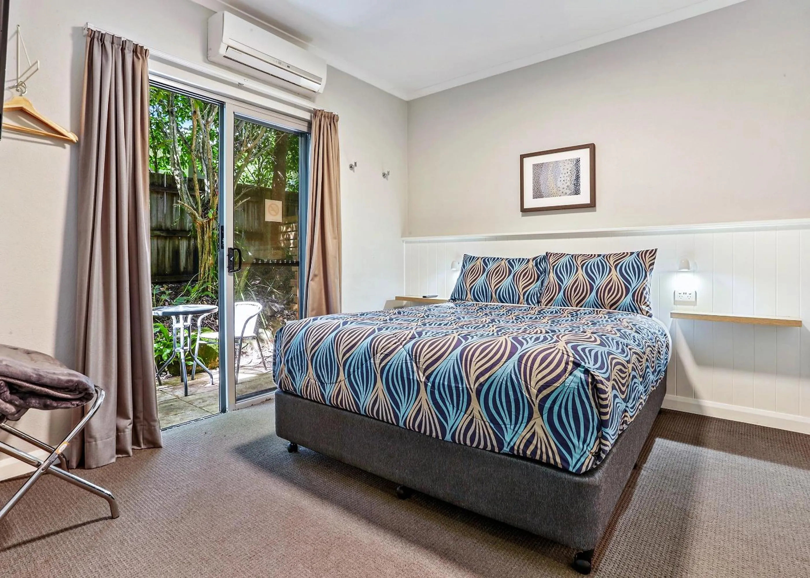 Bed in Noosa Flashpackers