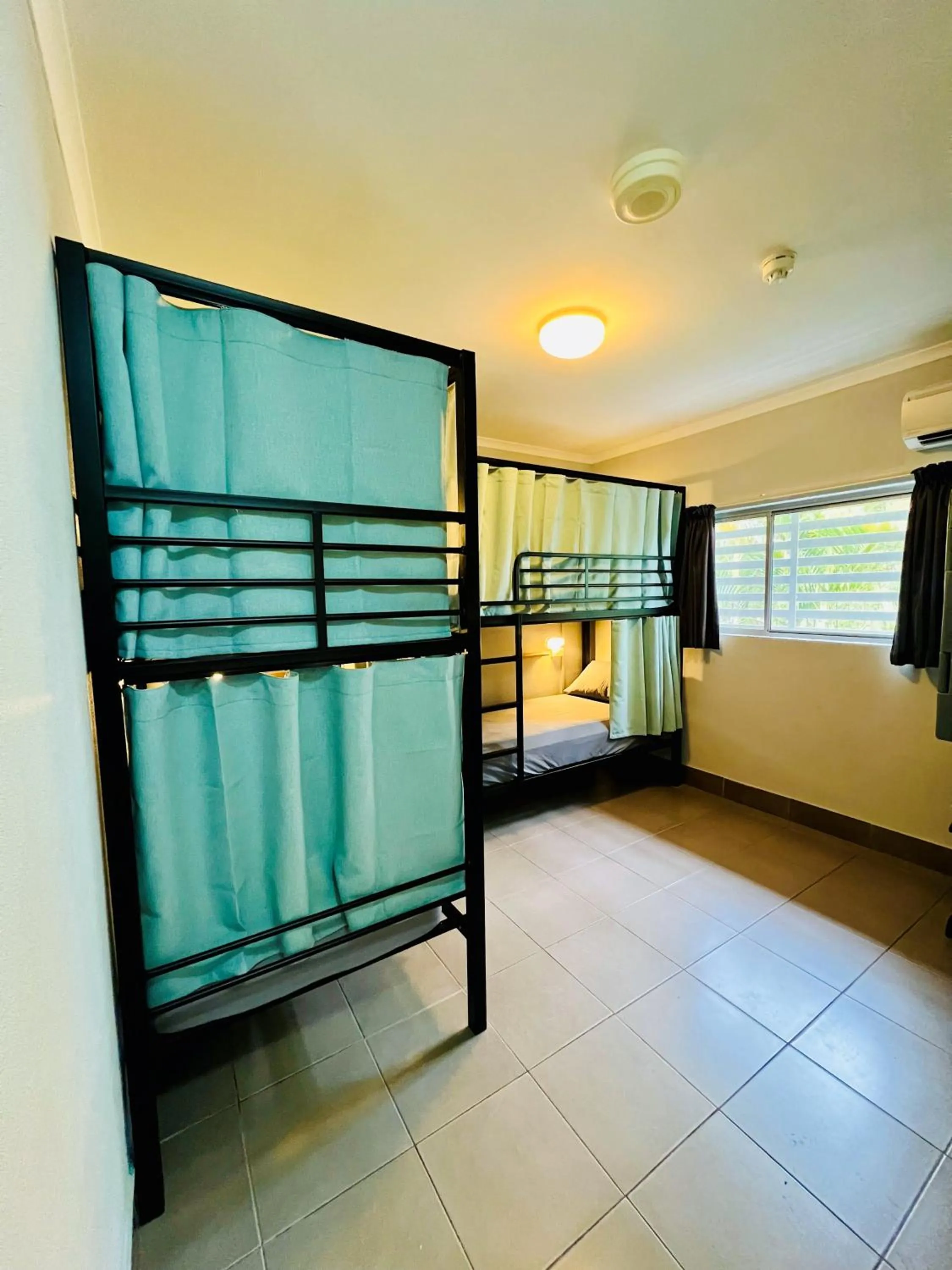 Bed in Noosa Flashpackers