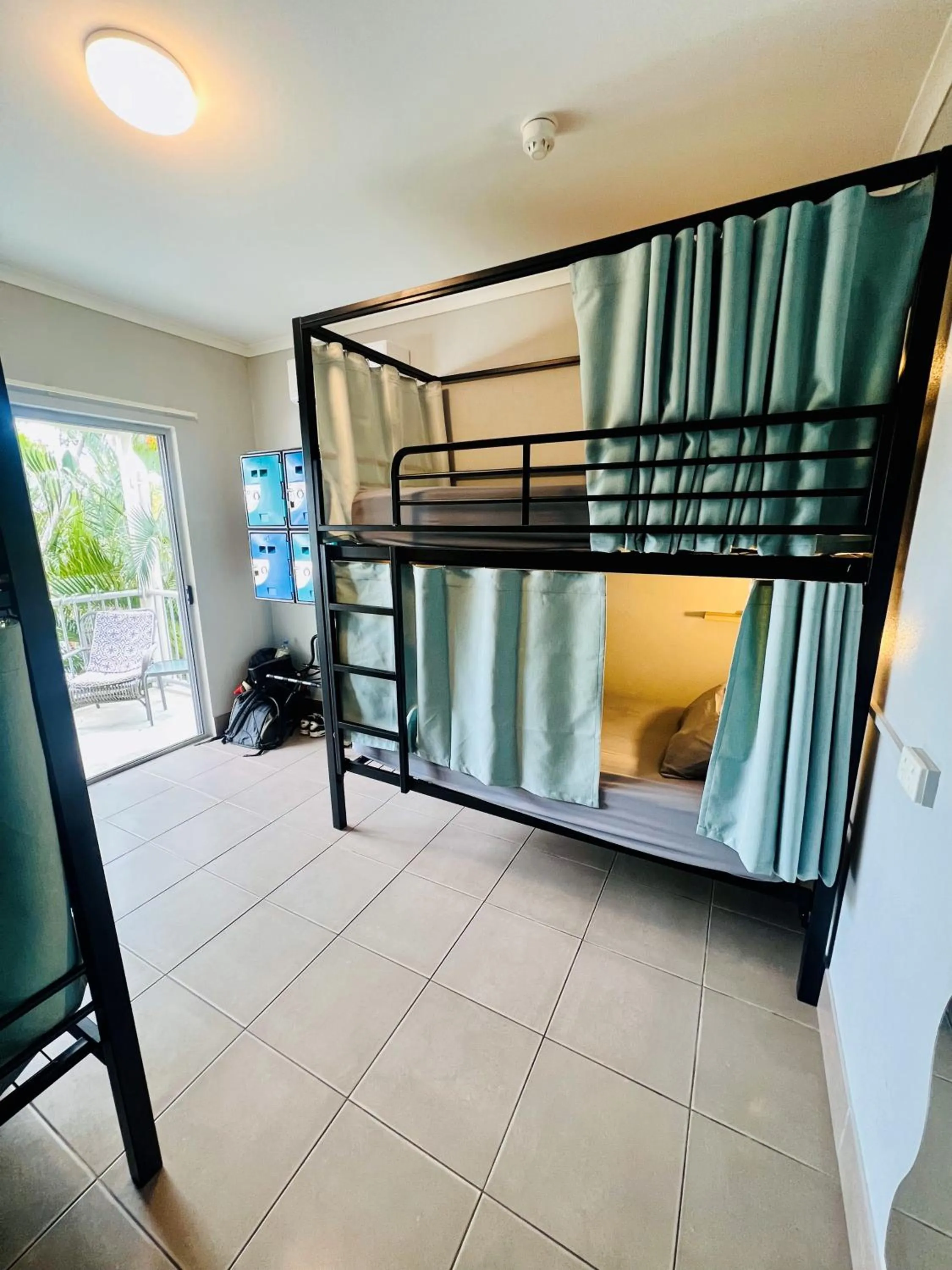 Bed in Noosa Flashpackers