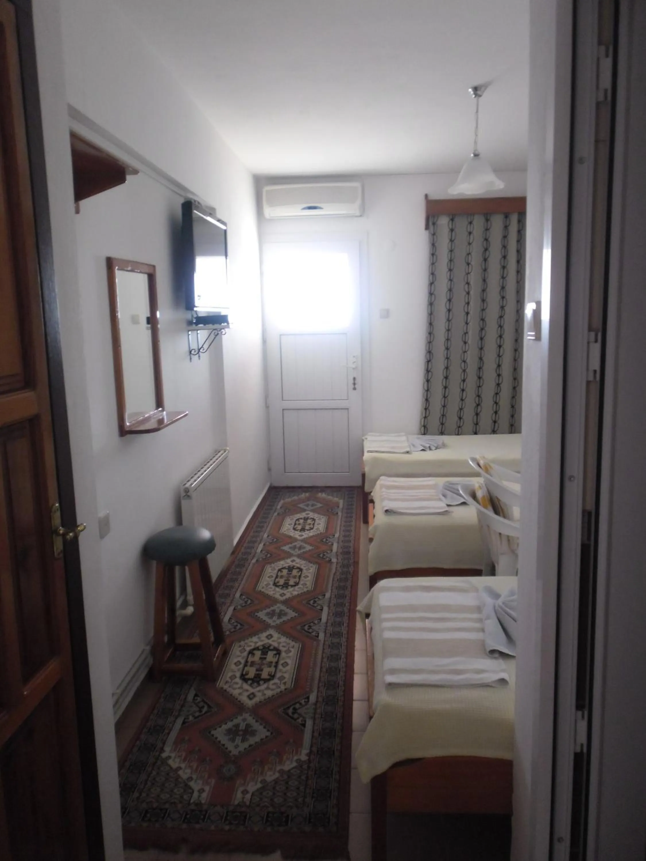 Bedroom, Bed in Cam Hotel